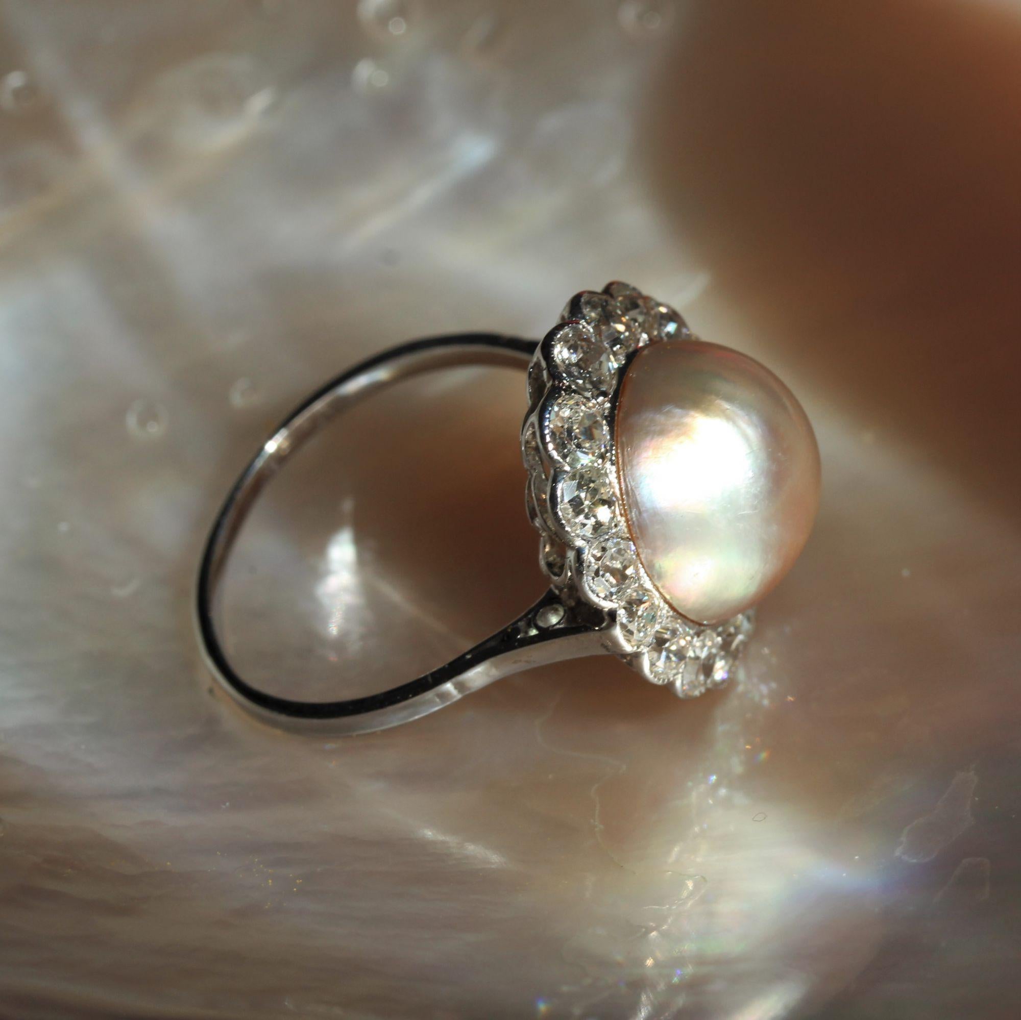 20th Century Mabe Pearl Diamonds 18 Karat White Gold Ring 6