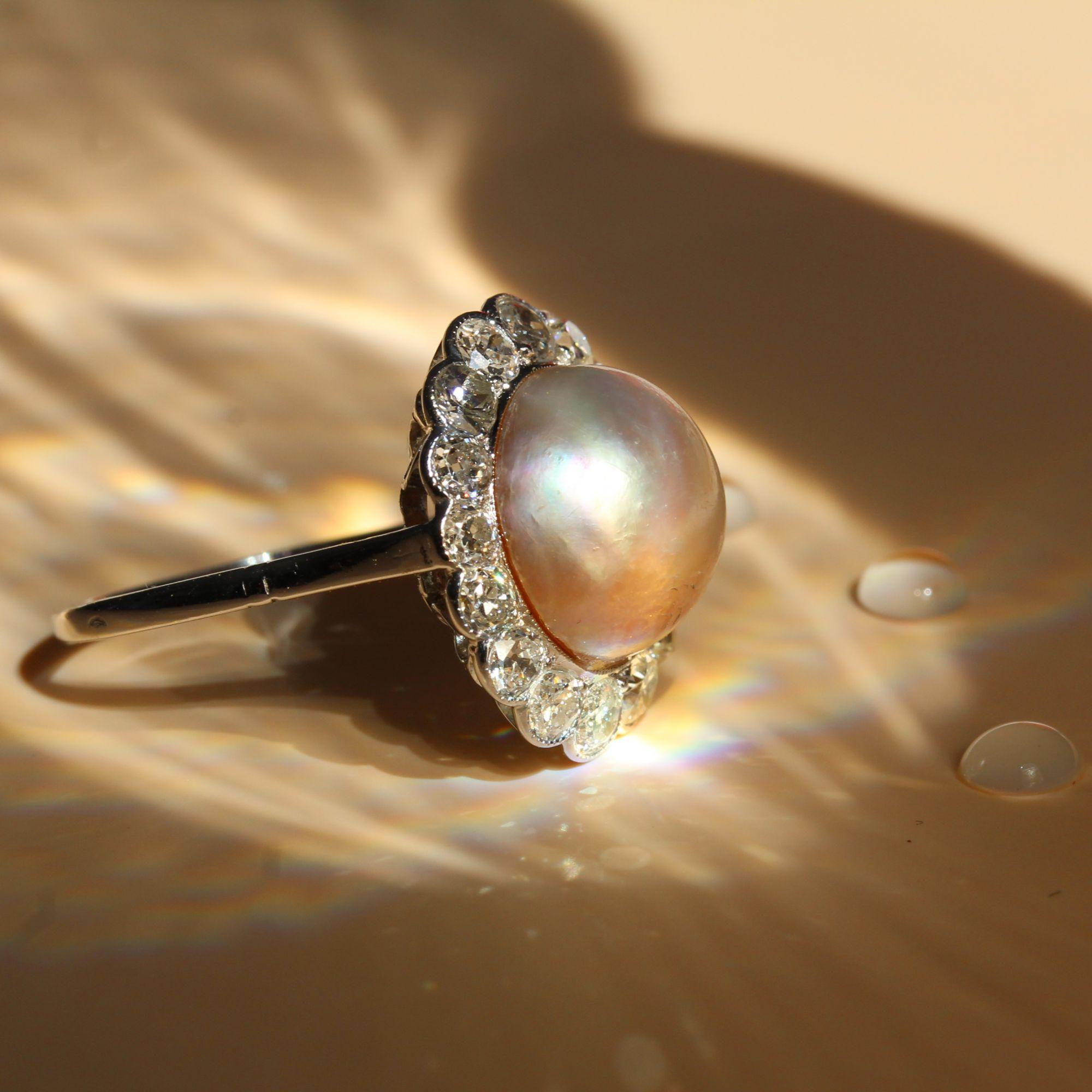 20th Century Mabe Pearl Diamonds 18 Karat White Gold Ring 8