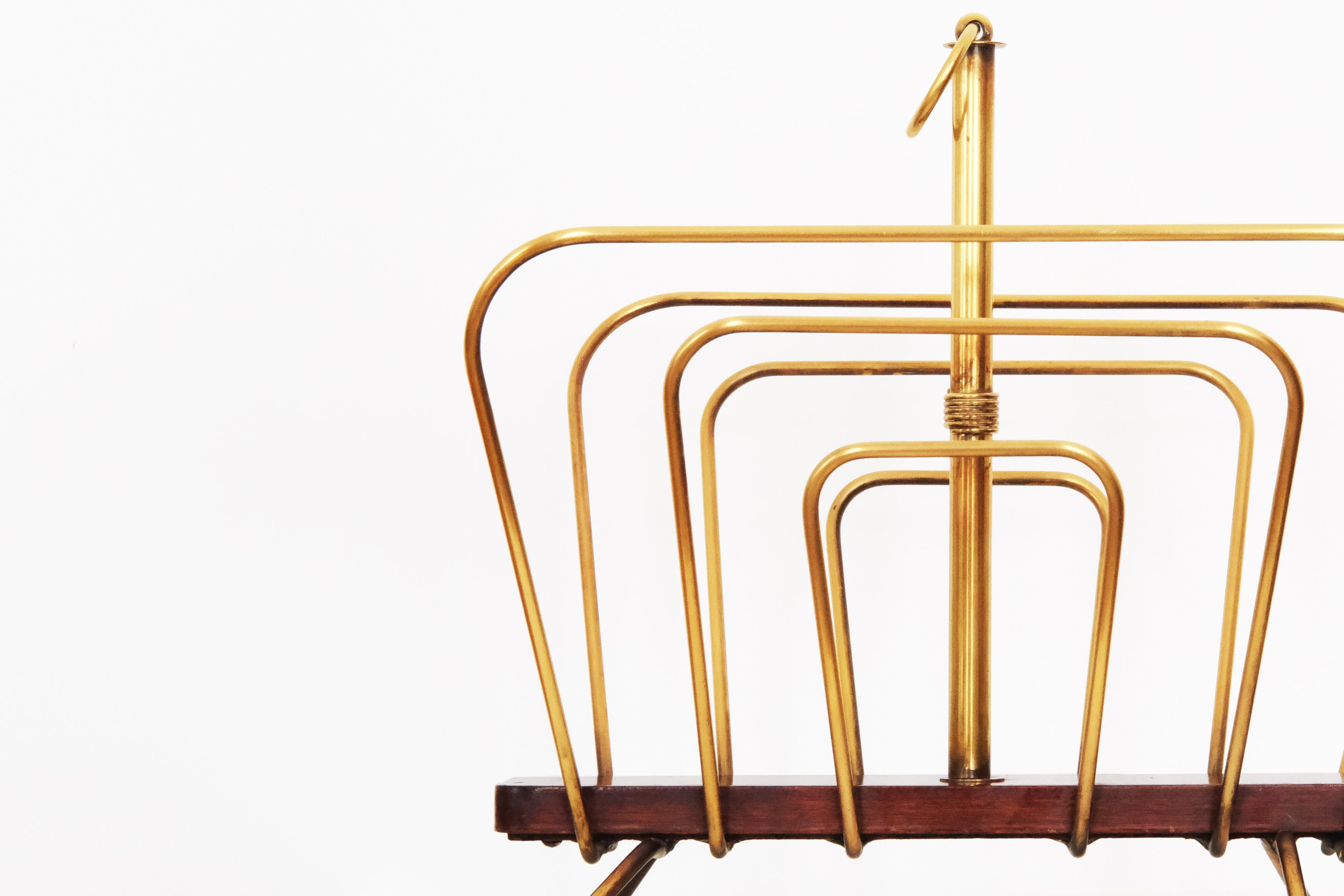 20th Century Magazine Rack in Brass & Wood by French Designer Jacques Adnet For Sale 2