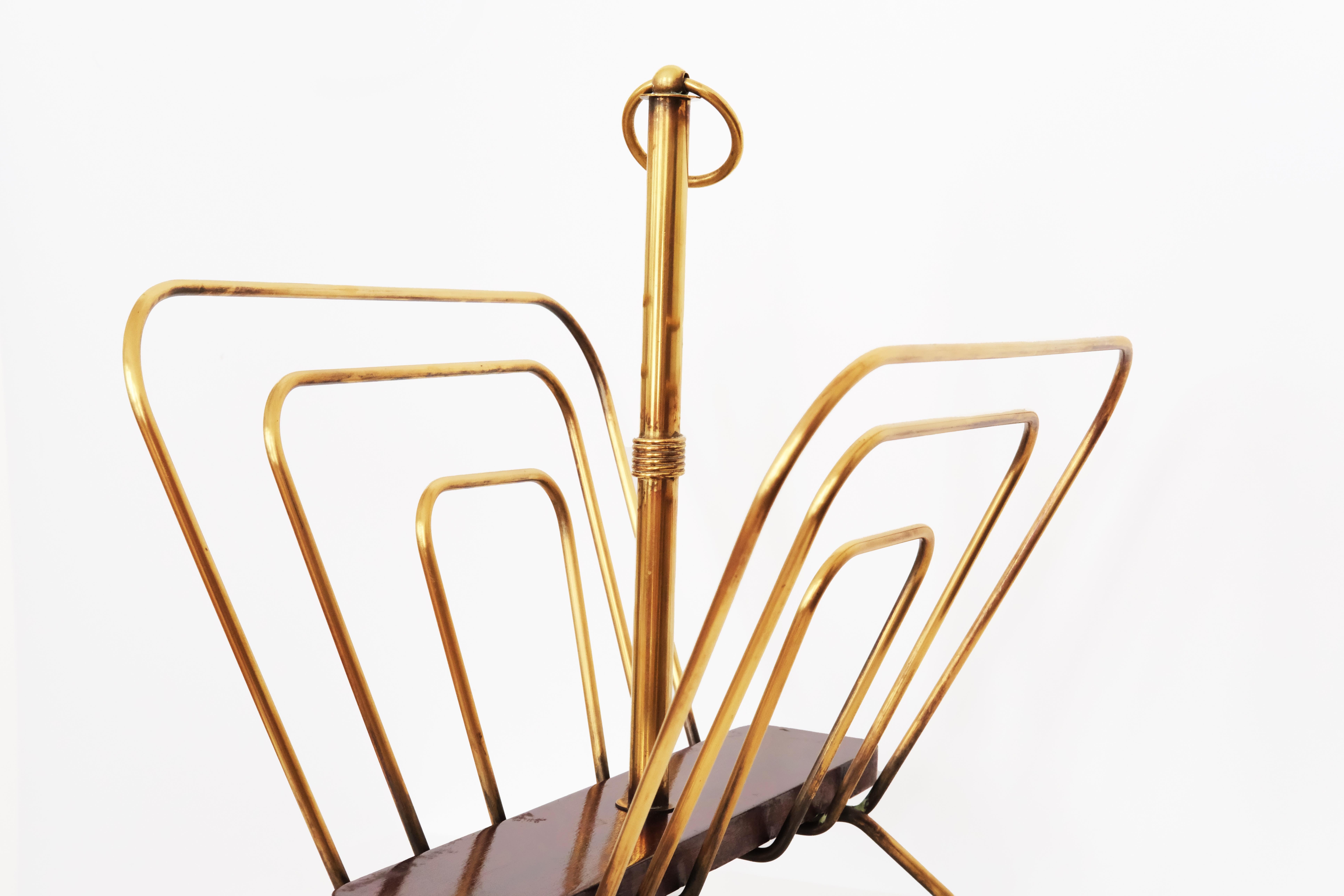 20th Century Magazine Rack in Brass & Wood by French Designer Jacques Adnet For Sale 5