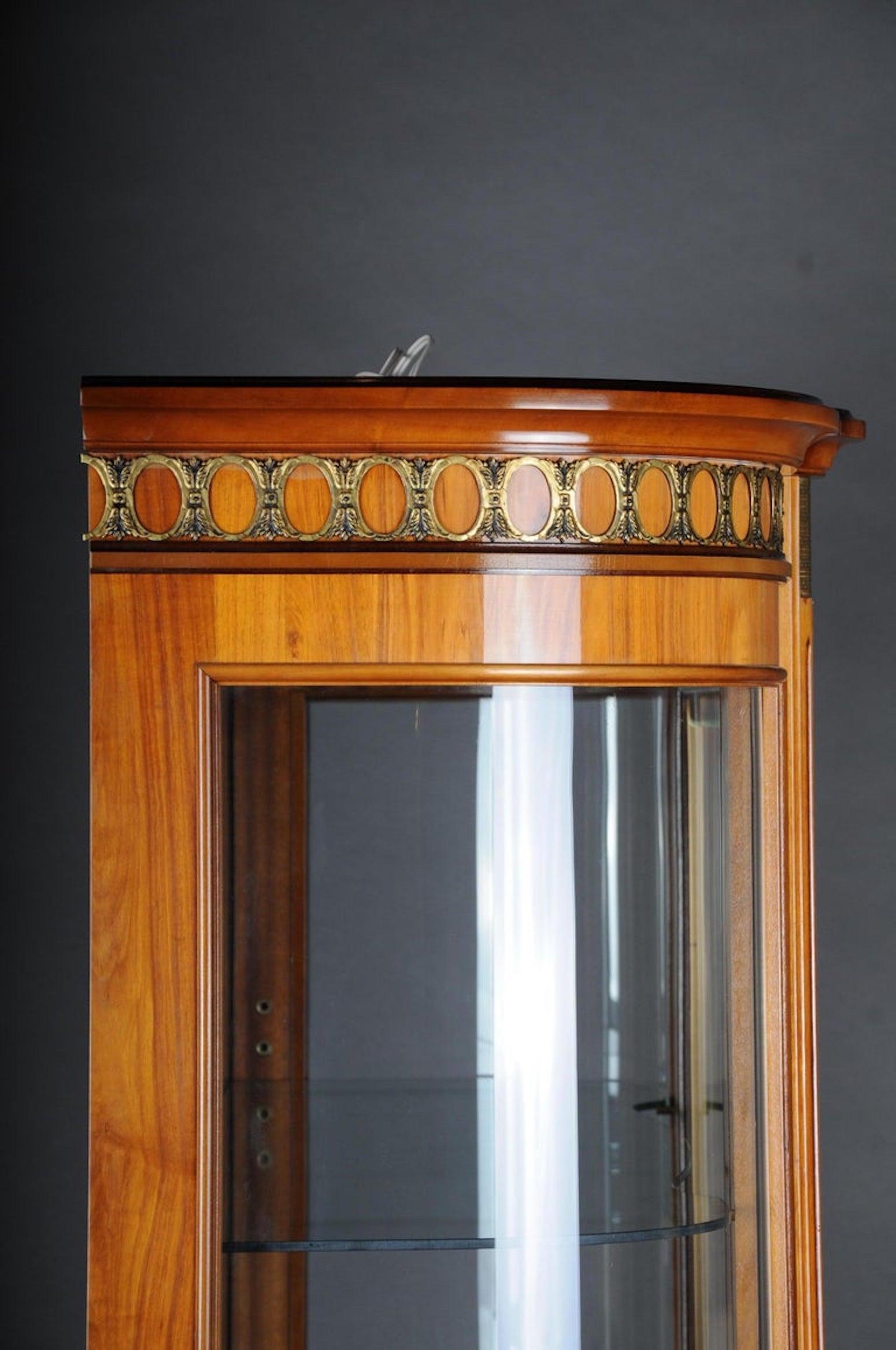 20th Century Magnificent French Louis XVI Style Display Cabinet For Sale 8