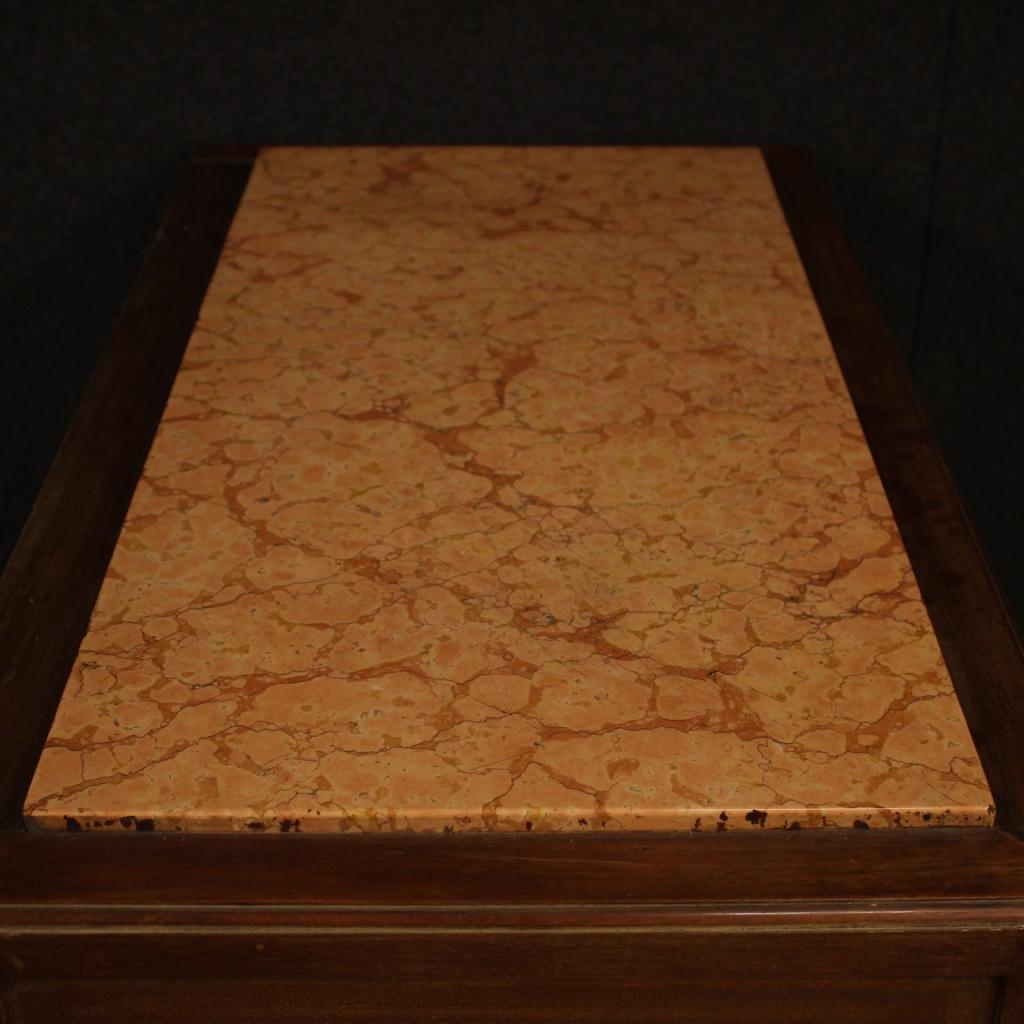 Table italienne du 20ème siècle en bois incrusté avec plateau en marbre, 1920 en vente 5