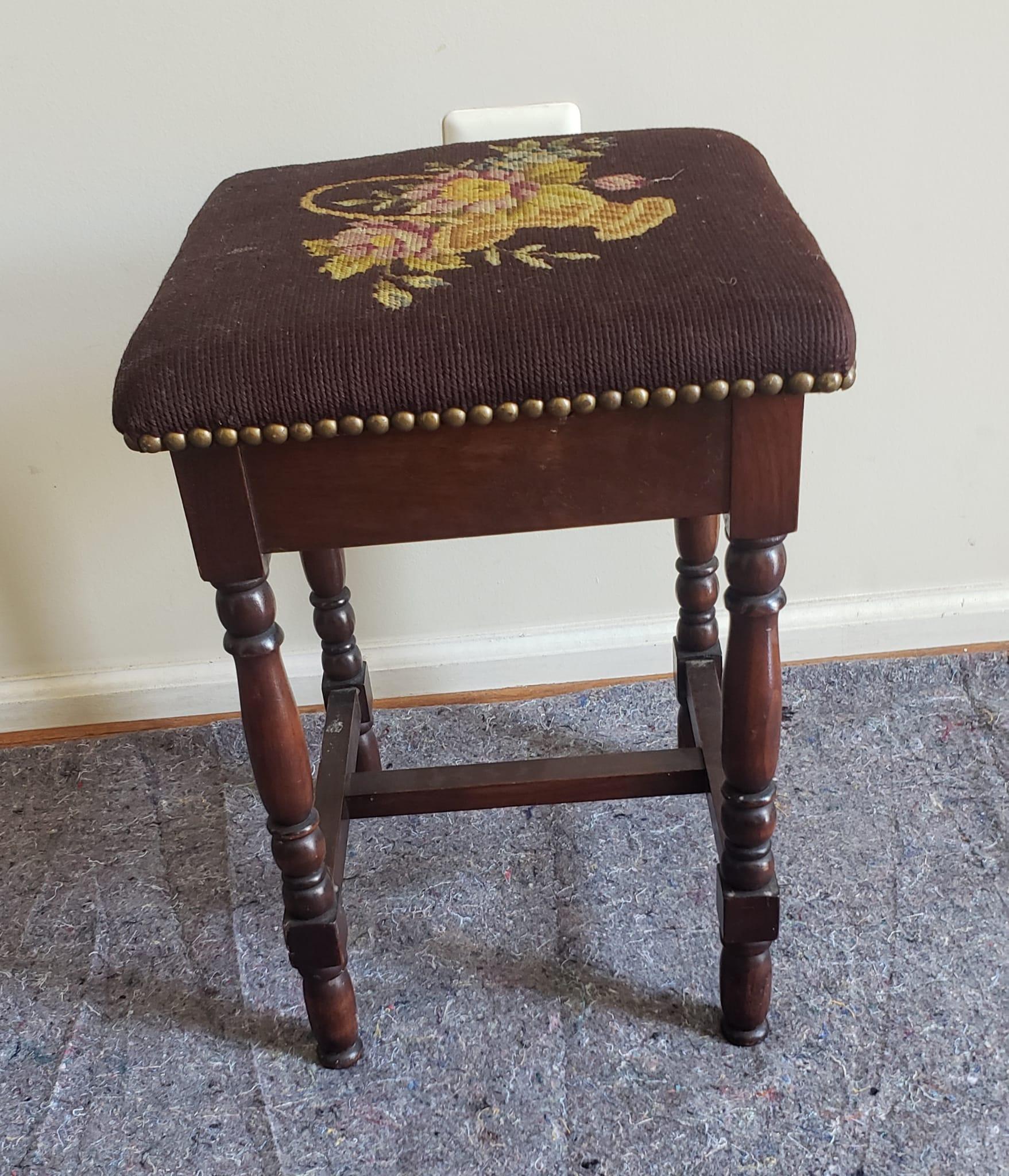 American 20th Century Mahogany and Upholstered Low Stool with NailHead Trims For Sale
