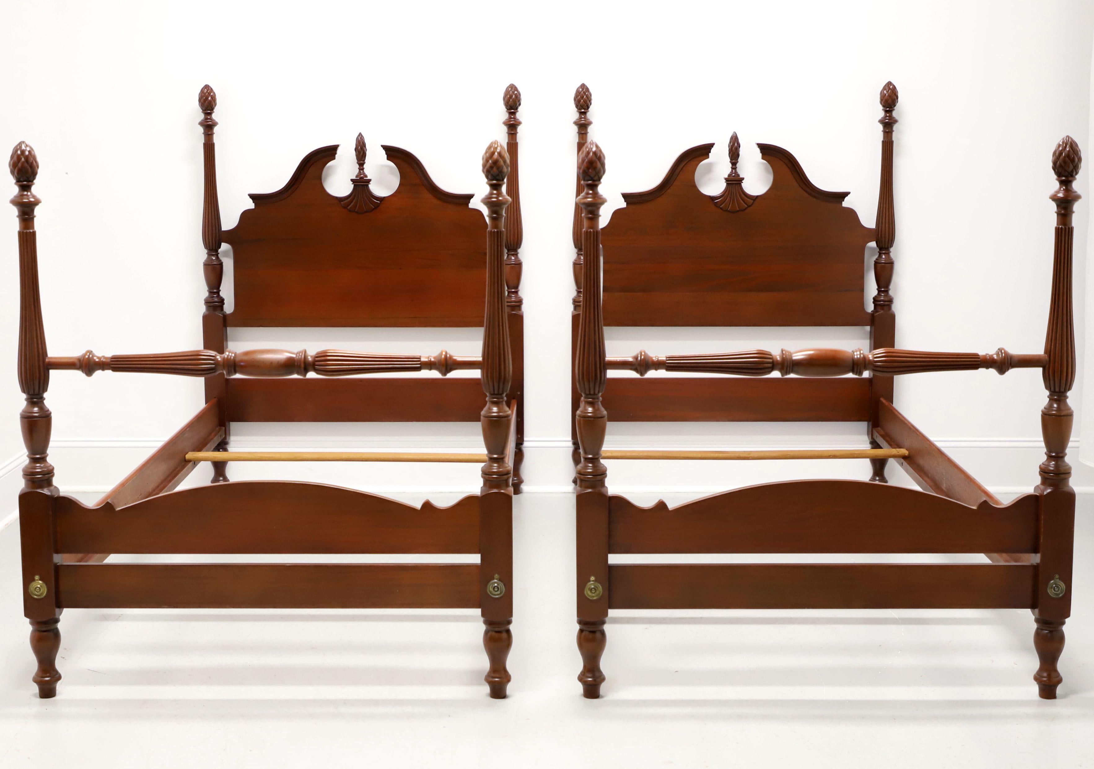 20th Century Mahogany Chippendale Twin Size Short Poster Beds - Pair For Sale 6