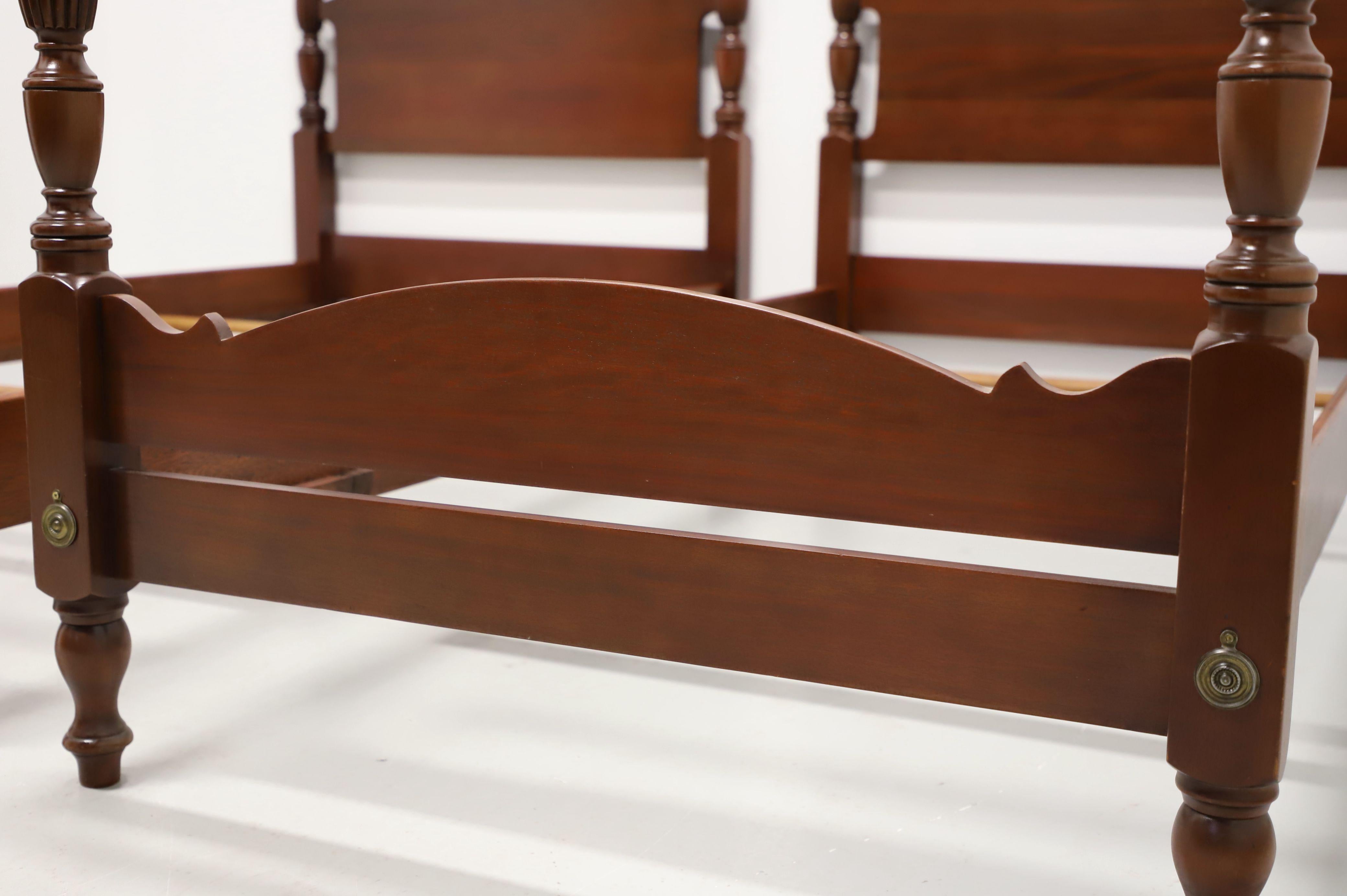 20th Century Mahogany Chippendale Twin Size Short Poster Beds - Pair For Sale 1