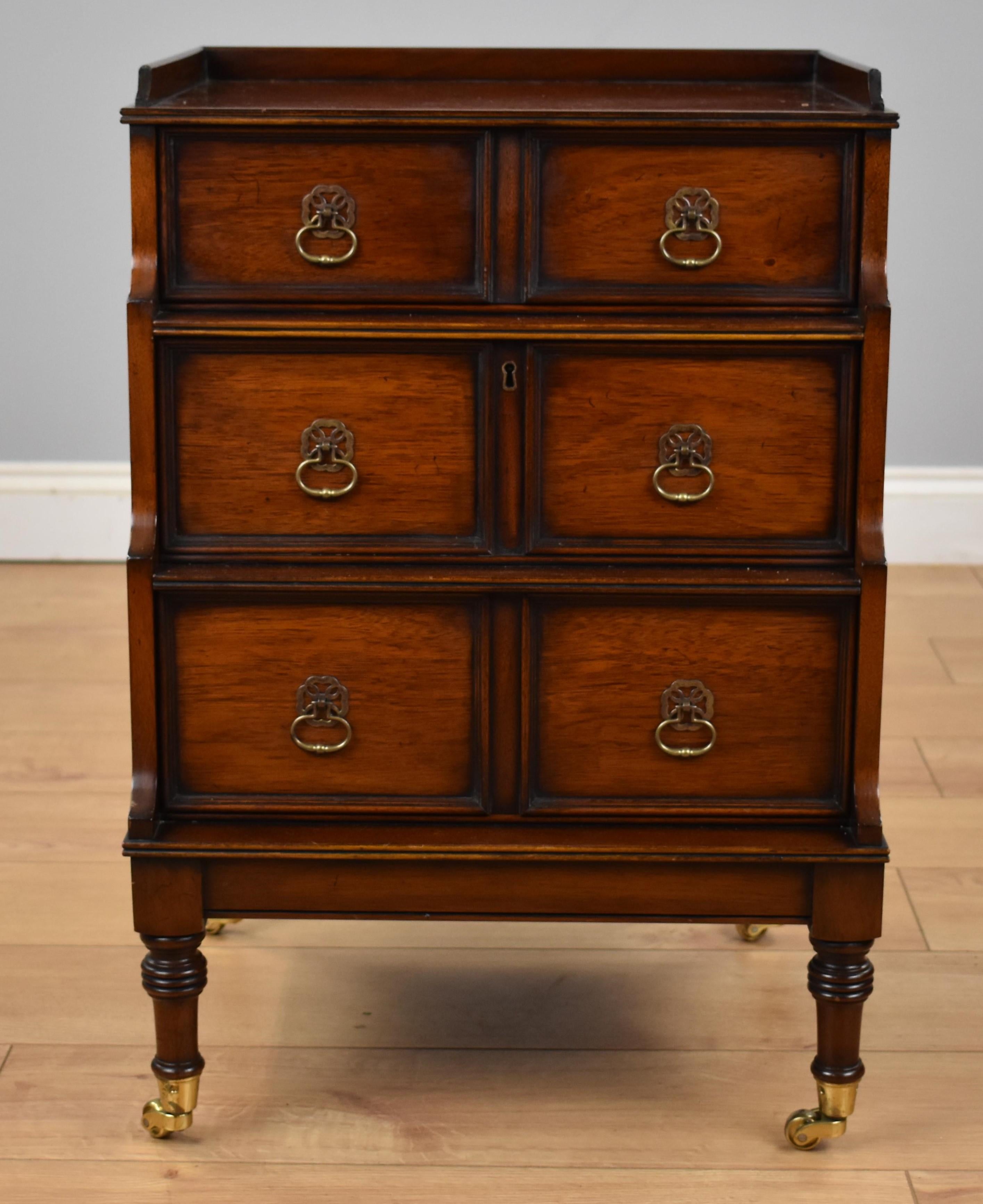 20th Century Mahogany File Cabinet In Good Condition In Chelmsford, Essex