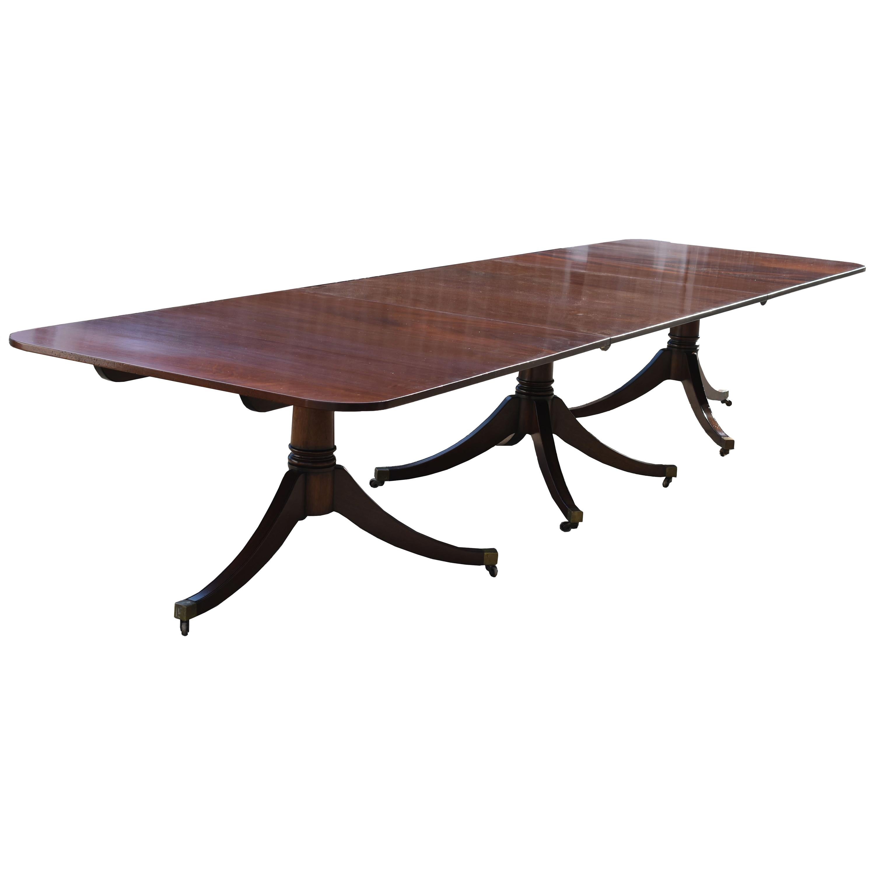 20th Century Mahogany Regency Style Pedestal Dining Table