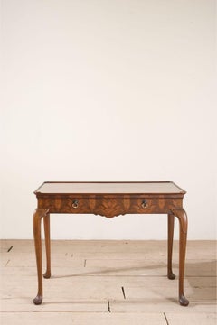 20th century Mahogany silver table by Whytock and Reid