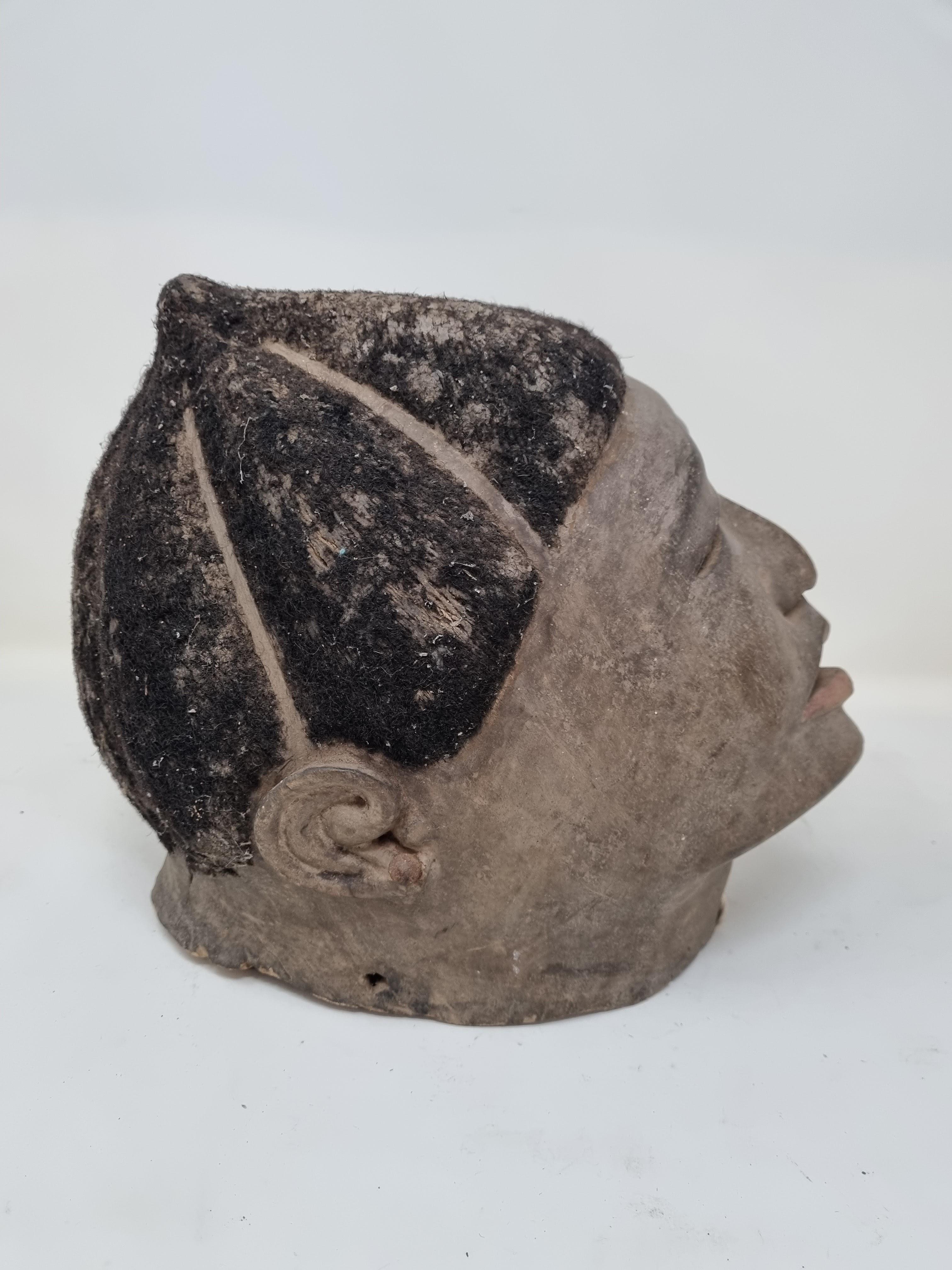 Makonde mask with delicate features.
North East of Mozambique 1950s.