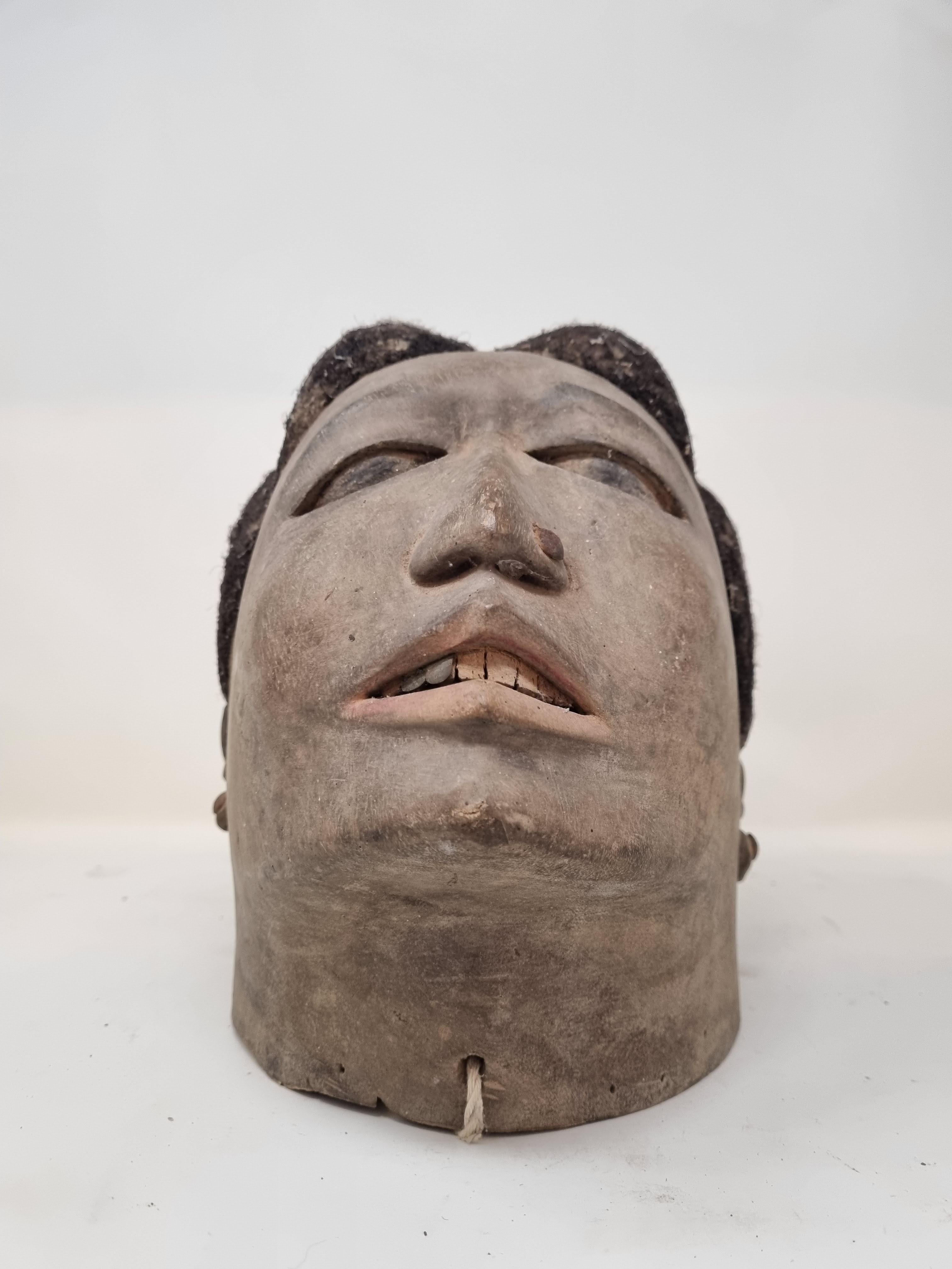 20th Century Makonde Mask For Sale 1