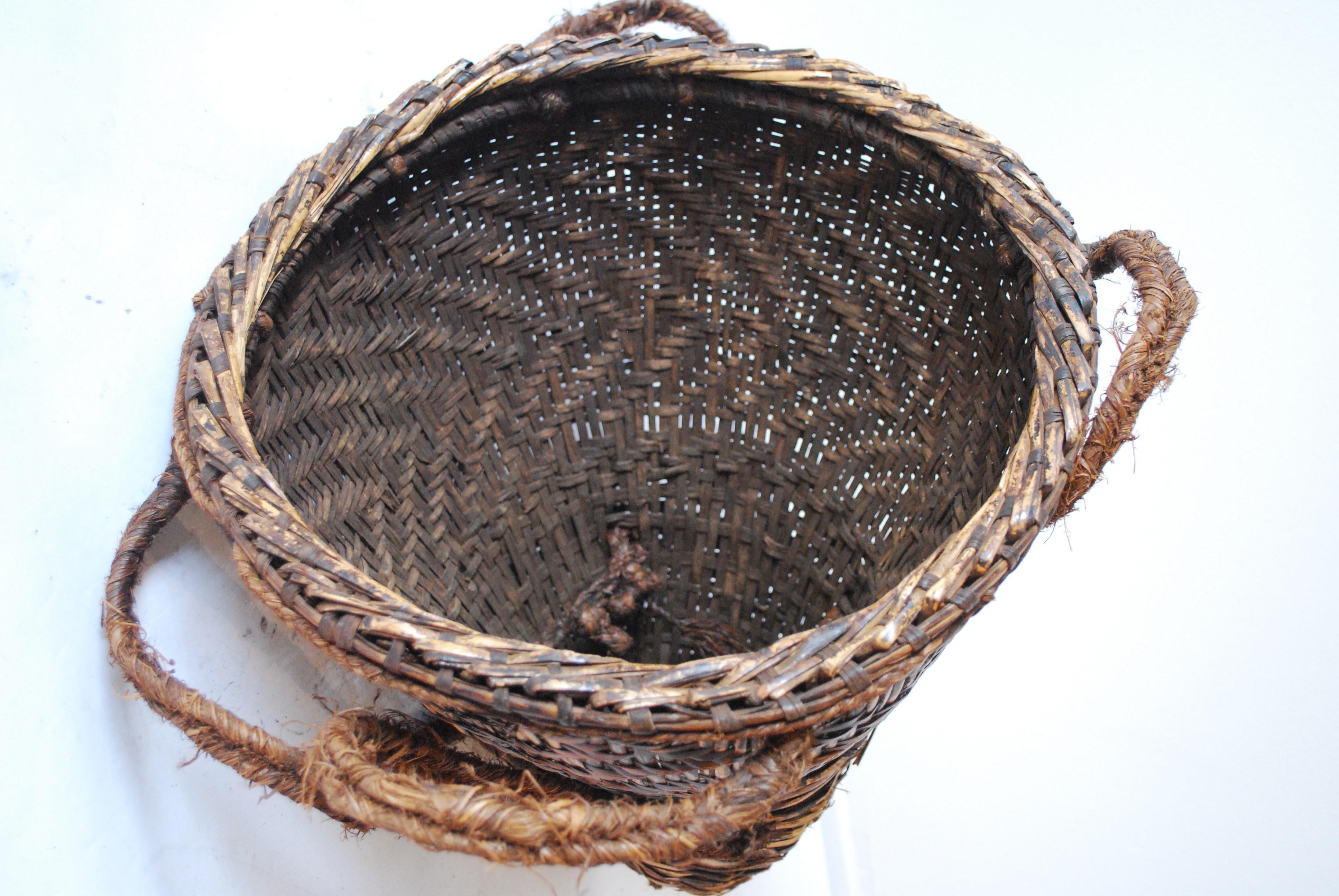 20th Century Mango Baskets from Cameroon Set of Three For Sale 2