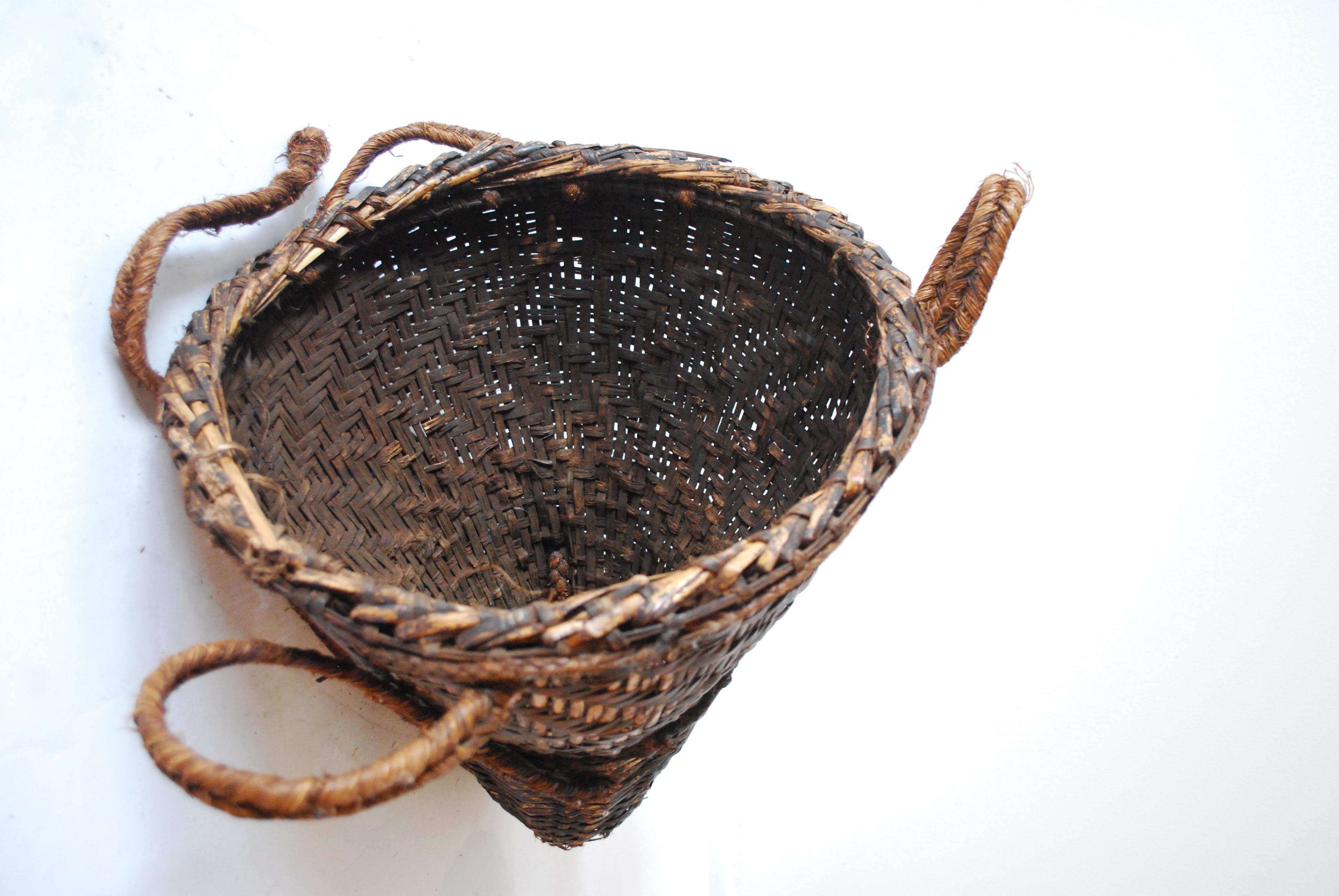 20th Century Mango Baskets from Cameroon Set of Three For Sale 5