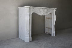 20th Century Mantel of Carrara Marble in Style of Louis XV