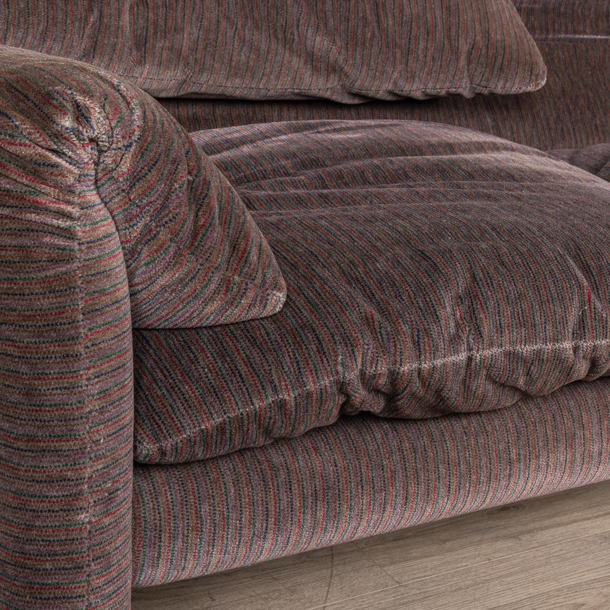 20th Century Maralunga Sofa In Original Velvet Fabric By Vico Magistretti For Sale 12