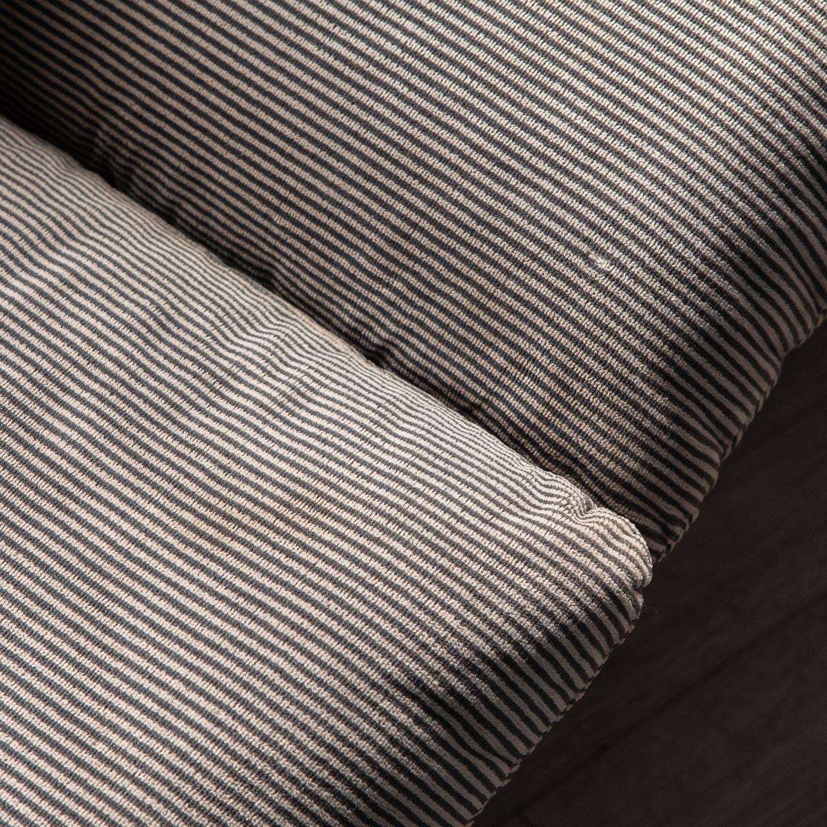 20th Century Maralunga Sofa in Original Velvet Fabric by Vico Magistretti 15
