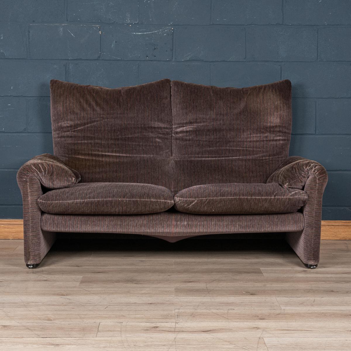 Maralunga-Sofa des 20. Jahrhunderts aus originalem Samtstoff von Vico Magistretti im Angebot 3