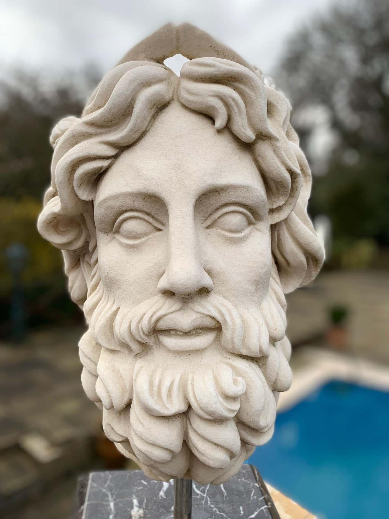 italien Buste en marbre du 20ème siècle, sculpture du dieu romain de l'eau Neptune en vente