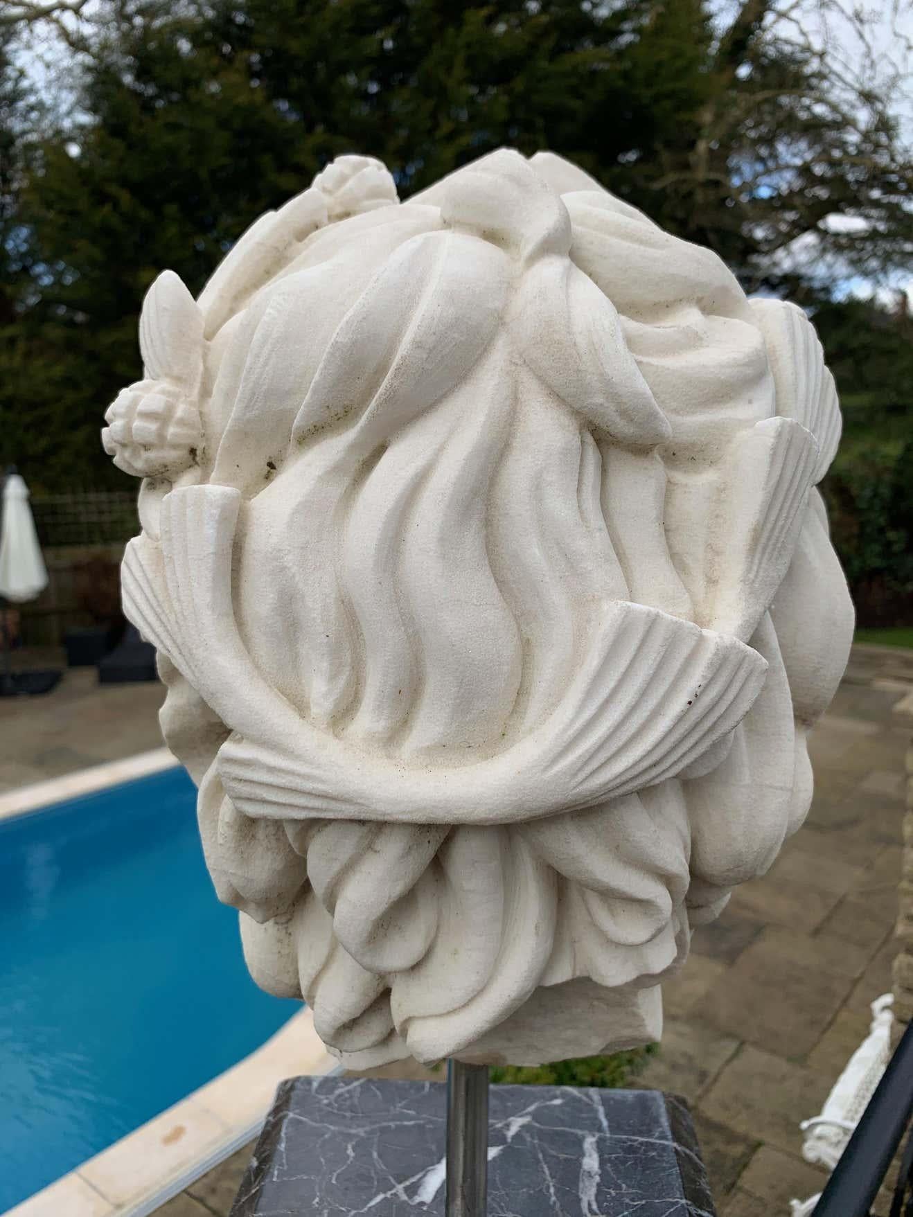 Marbre Buste en marbre du 20ème siècle, sculpture du dieu romain de l'eau Neptune en vente