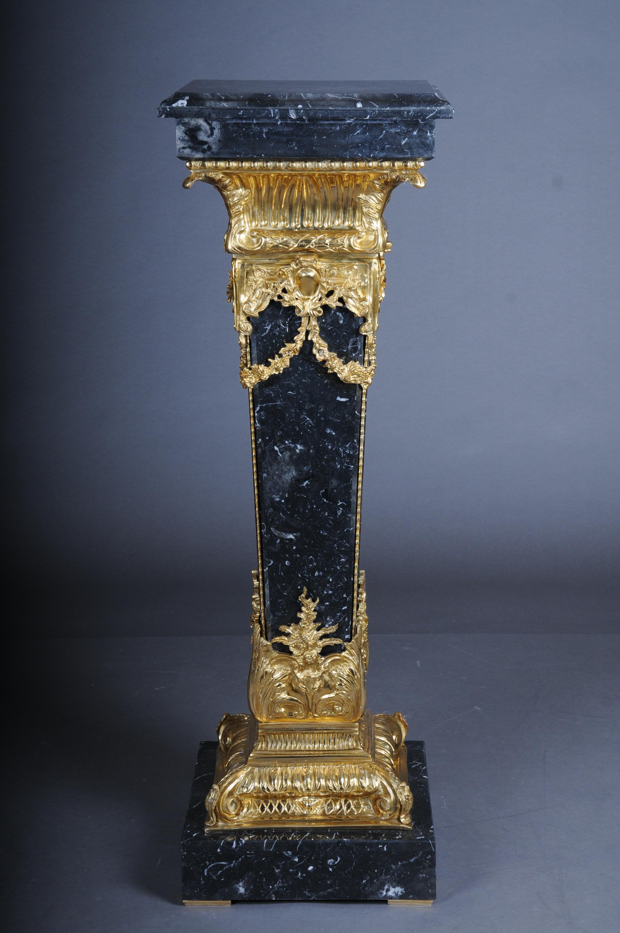 20. Jahrhundert Marmorsäule mit Bronze, Napoleon III

Beeindruckende und königliche Marmorsäule mit Bronzebeschlägen im Stil des Neoklassizismus. Eine solche Säule ist garantiert ein echter Blickfang und etwas ganz Besonderes.

