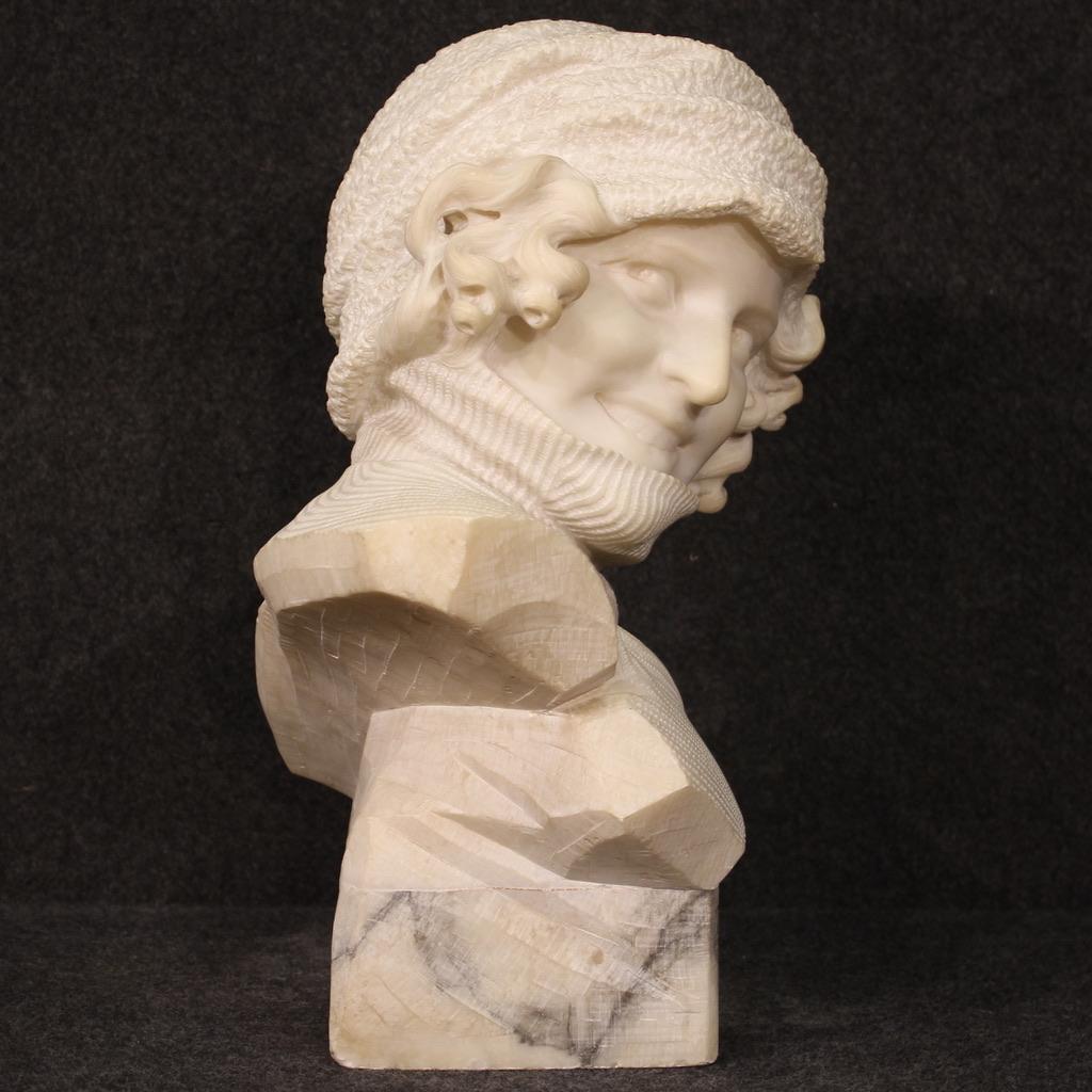 20th Century Marble Italian Half Bust Woman Signed Sculpture, 1930s For Sale 5