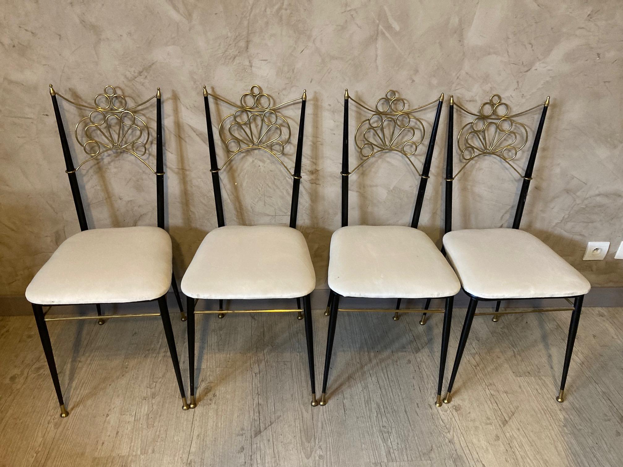 20th Century Marble, Metal and Brass Rounded Table with 4 Chairs, 1950s For Sale 1