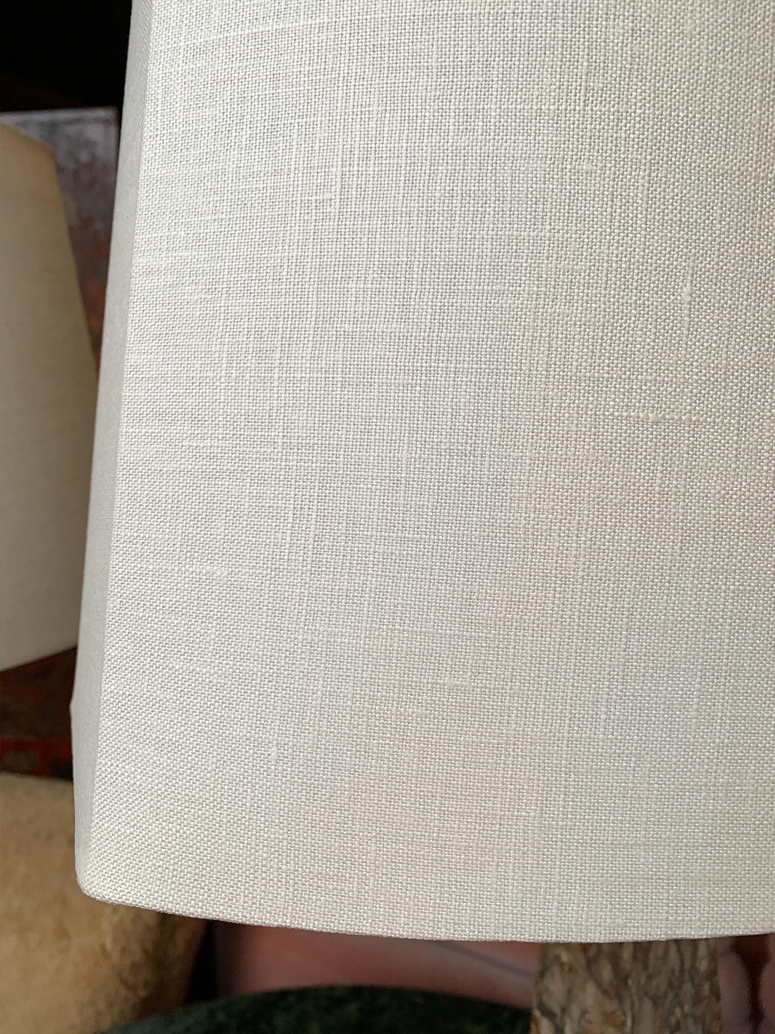 Lin Paire de lampes de table obélisque en marbre du 20e siècle en vente