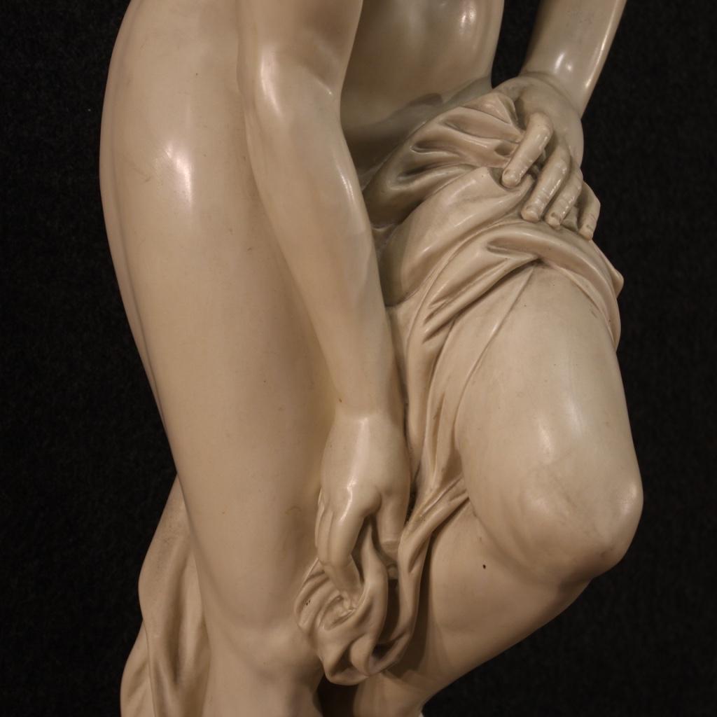 20th Century Marble Powder and Resin Italian Sculpture Venus at the Bath, 1970 4