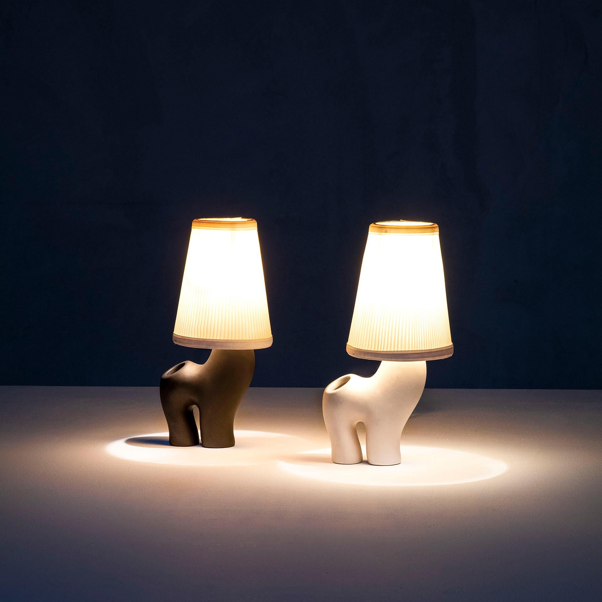 Mid-Century Modern Paire de lampes de table Marcel Giraud Vallauris du 20ème siècle en céramique et tissu, années 60 en vente
