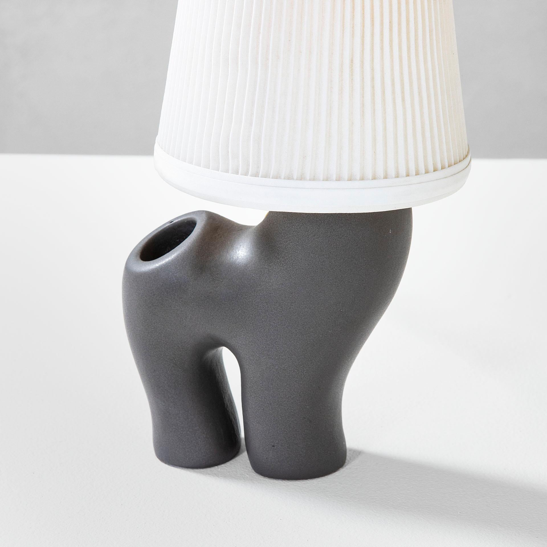 Paire de lampes de table Marcel Giraud Vallauris du 20ème siècle en céramique et tissu, années 60 Bon état - En vente à Turin, Turin