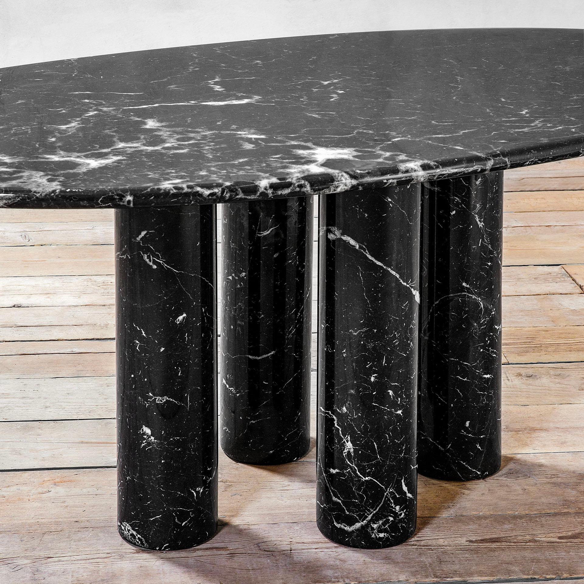 Mid-Century Modern 20th Century Mario Bellini Black and White Oval Marble Table, 70s
