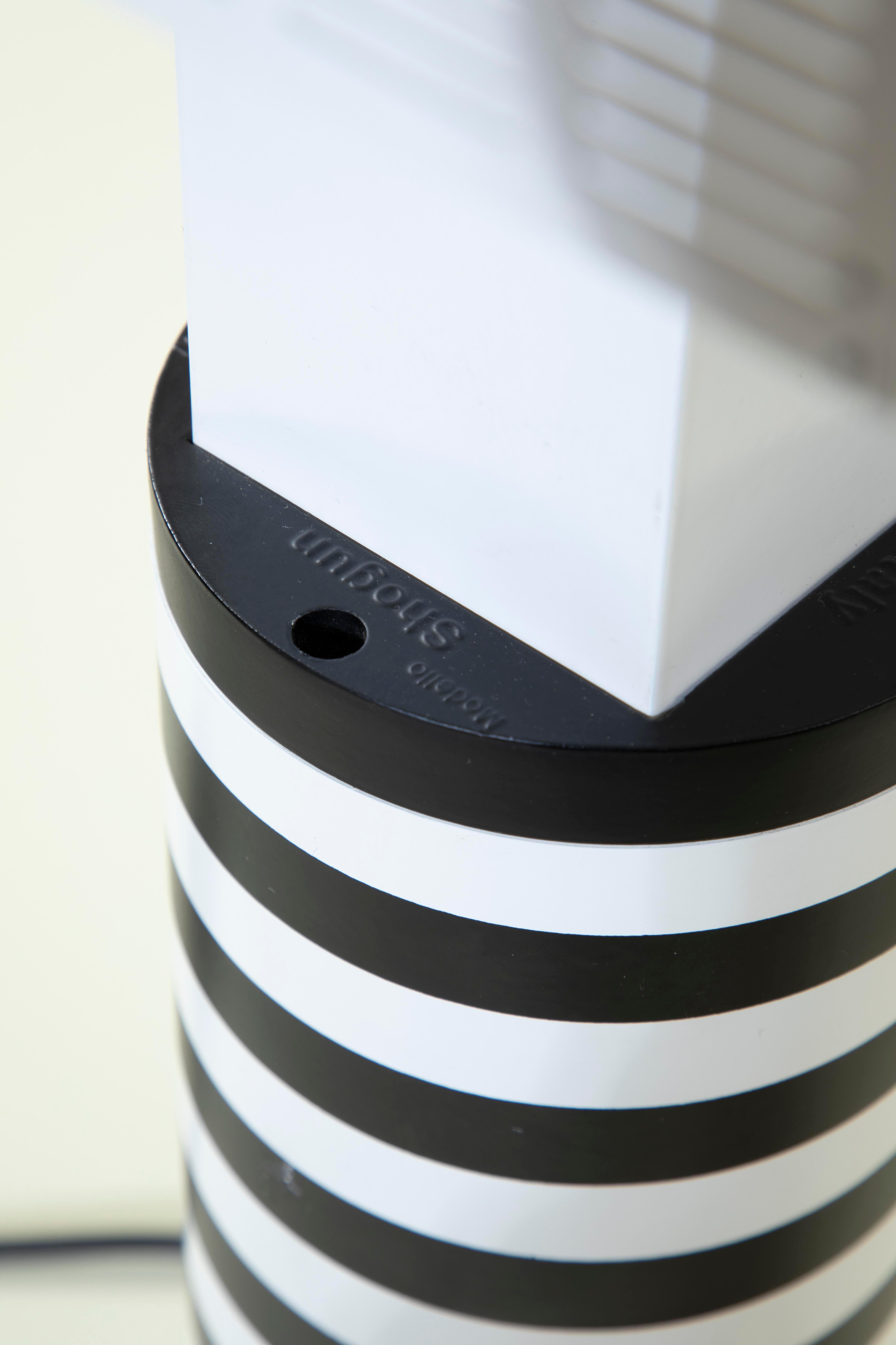 20e siècle, Mario Botta for Artemide Lampe de table mod. Shogun en vente 6