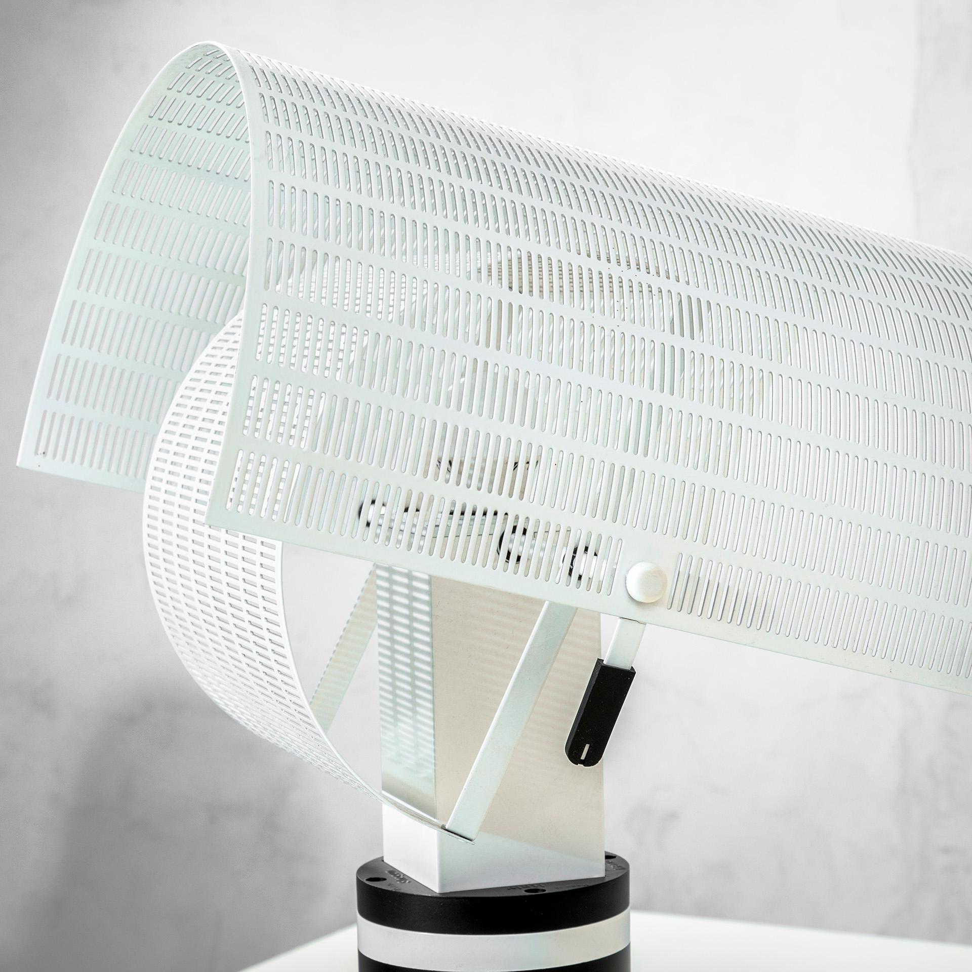 Late 20th Century 20th Century, Mario Botta for Artemide Table Lamp mod. Shogun For Sale
