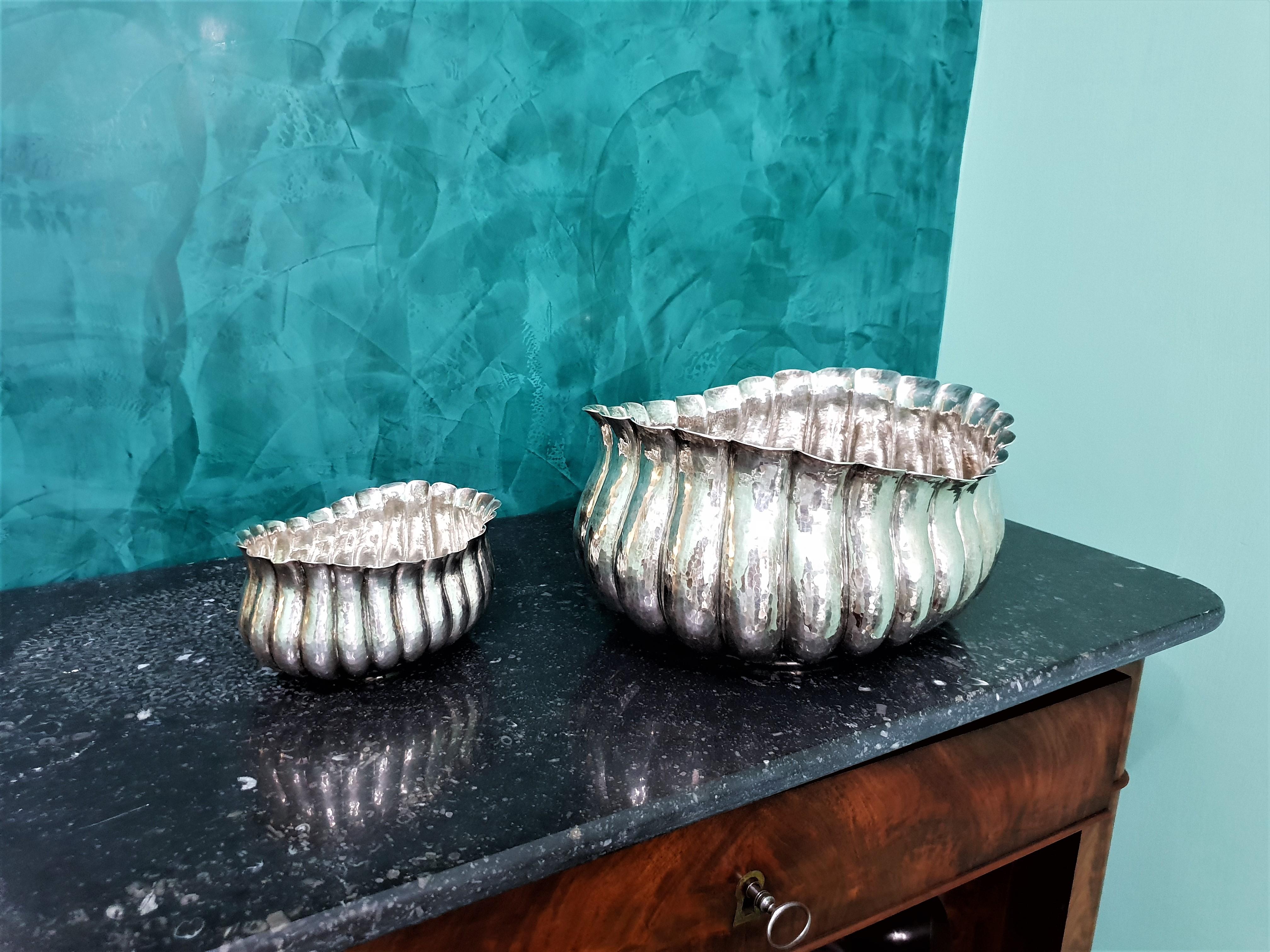 20th Century Mario Buccellati Embossed Sterling Silver Bowl Italy, 1920s In Good Condition In Florence, IT