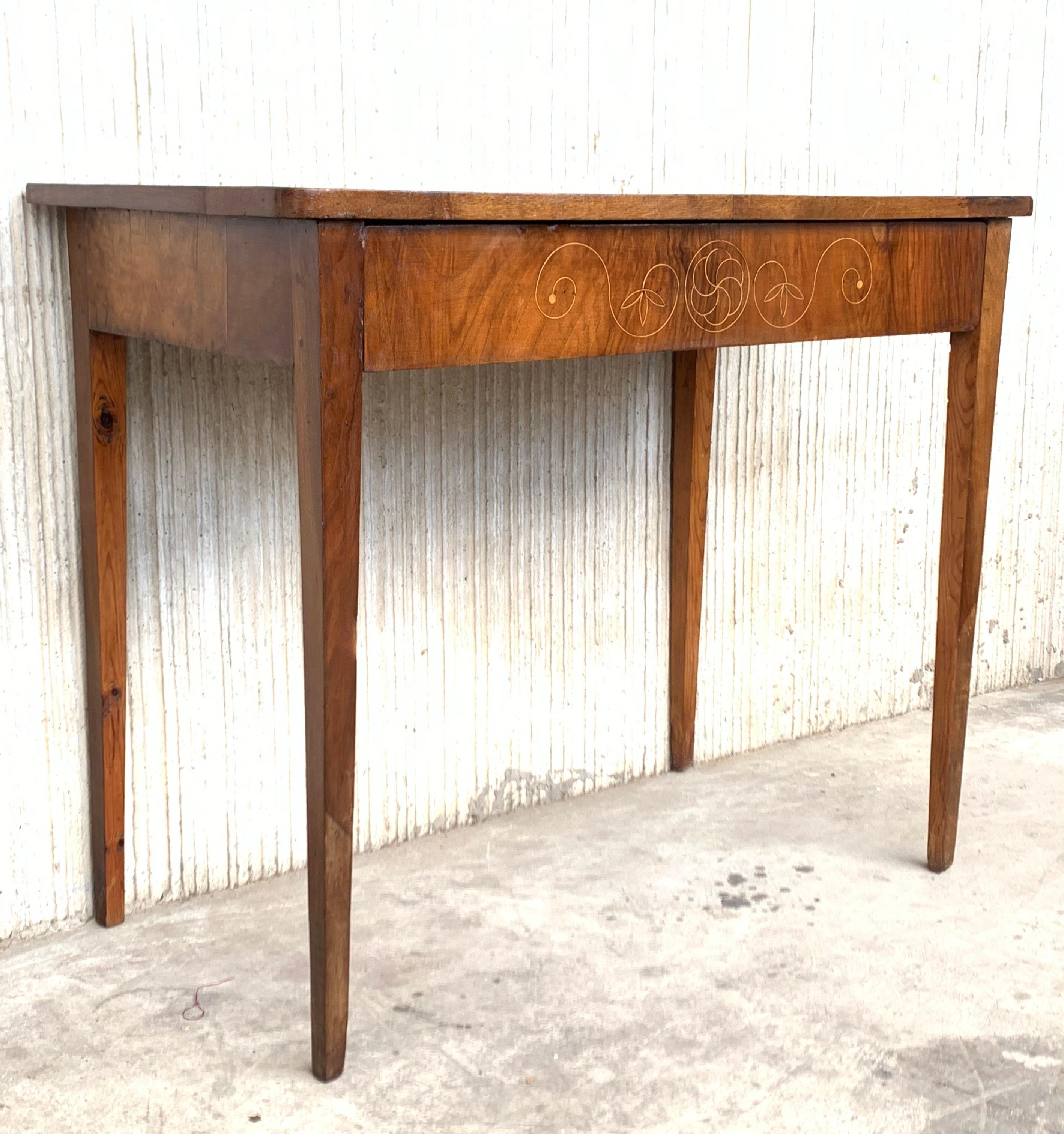 20th Century Marquetry Console Table with Drawer and Tapered Legs In Good Condition For Sale In Miami, FL