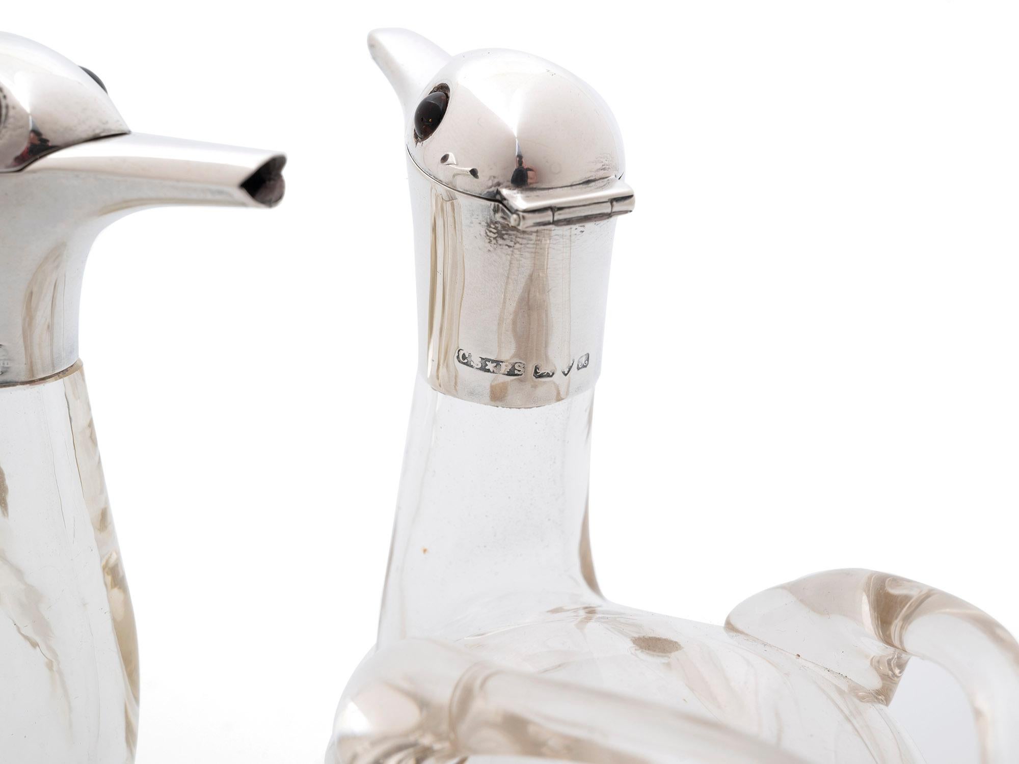 20th Century Matched Pair of Glass Duck Decanters For Sale 1