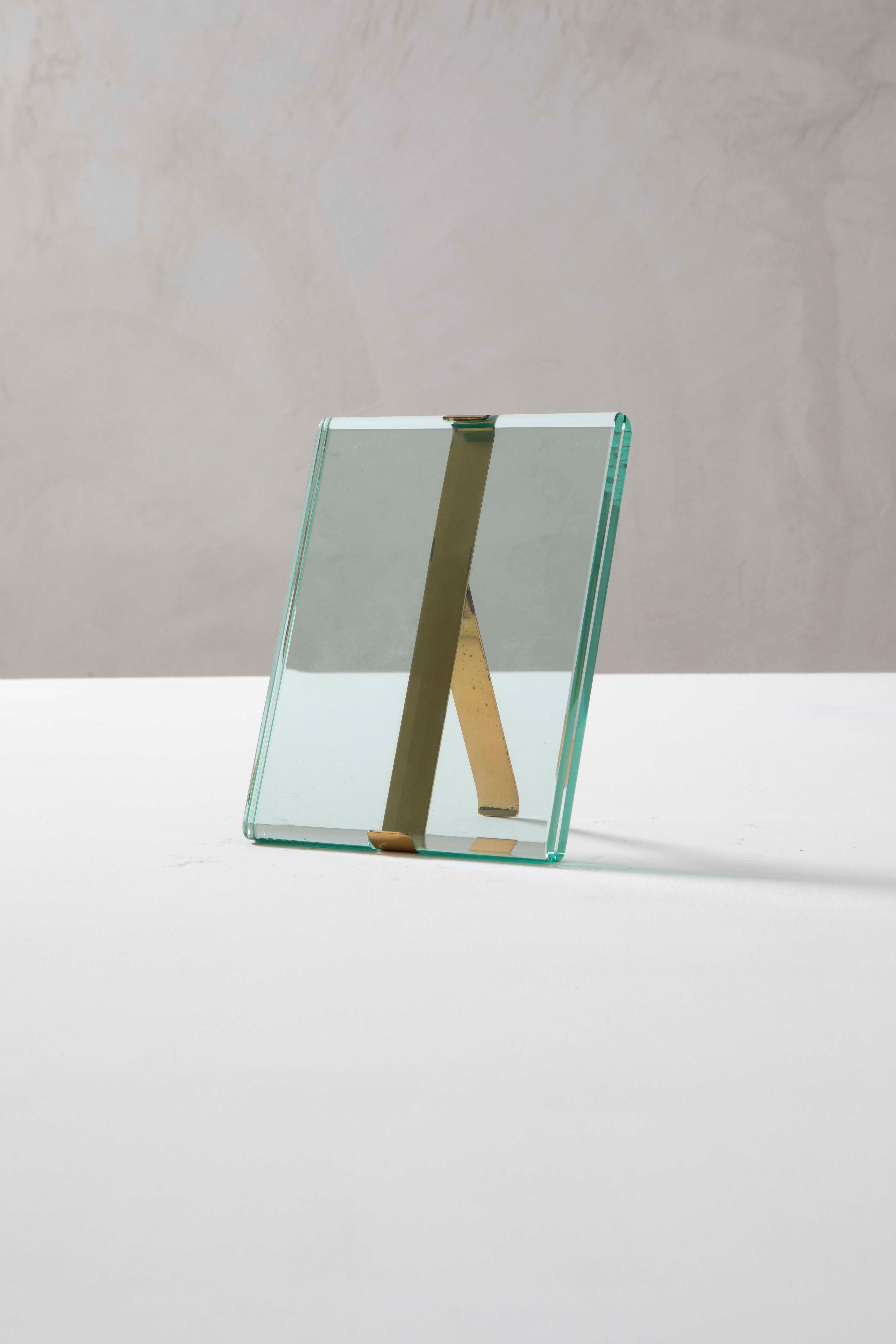 20e siècle Cadre Max Ingrand pour Fontana Arte Mod 1371 Verre et laiton en vente 1