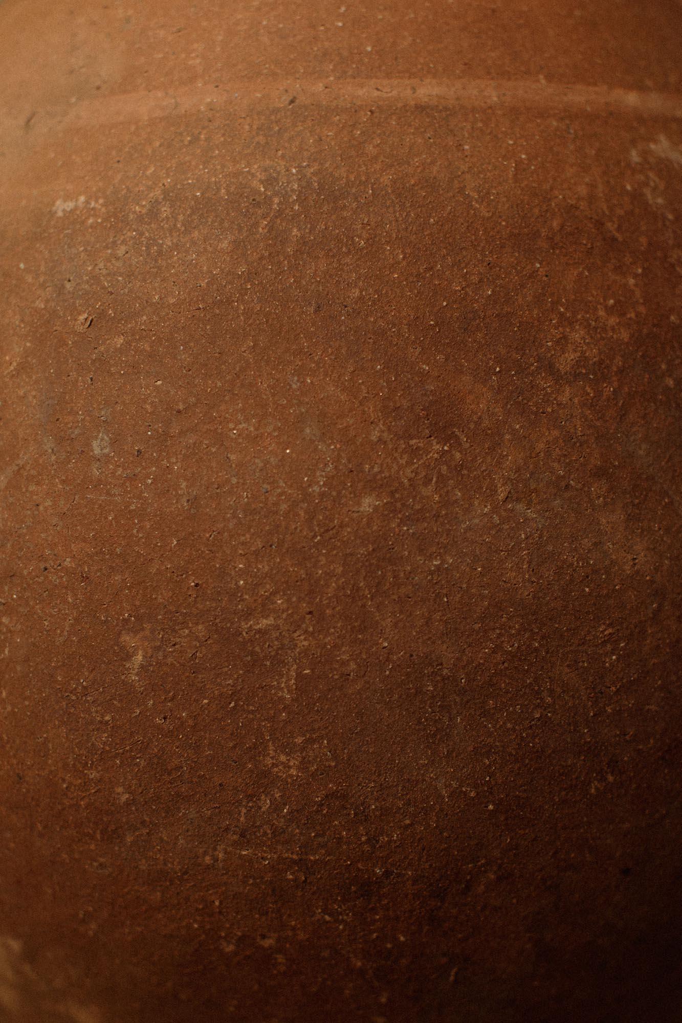 Milieu du XXe siècle Lampe de table méditerranéenne en terre cuite du 20e siècle, fabriquée à la main en vente