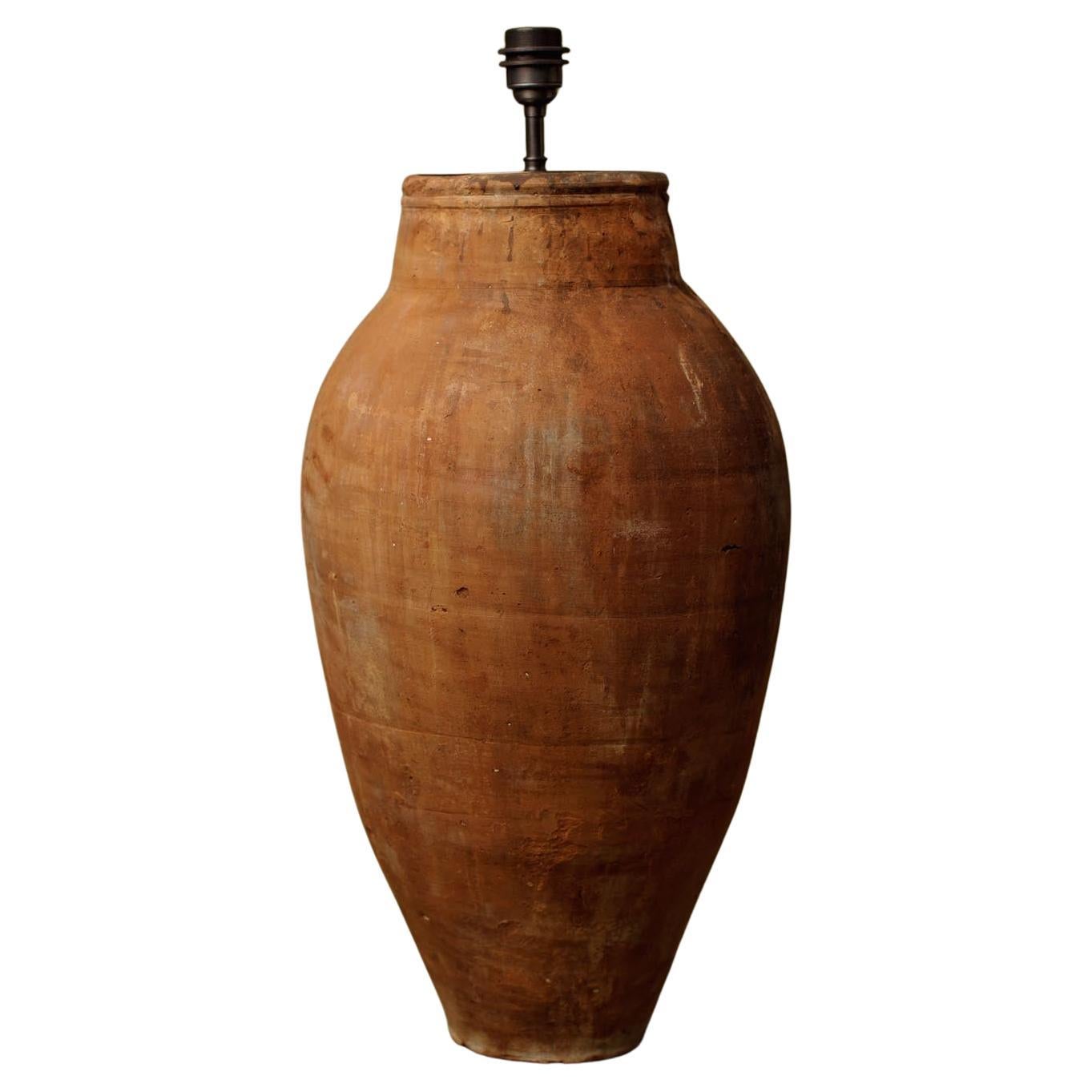 Lampe de table méditerranéenne du 20e siècle en jarre de terre cuite fabriquée à la main
