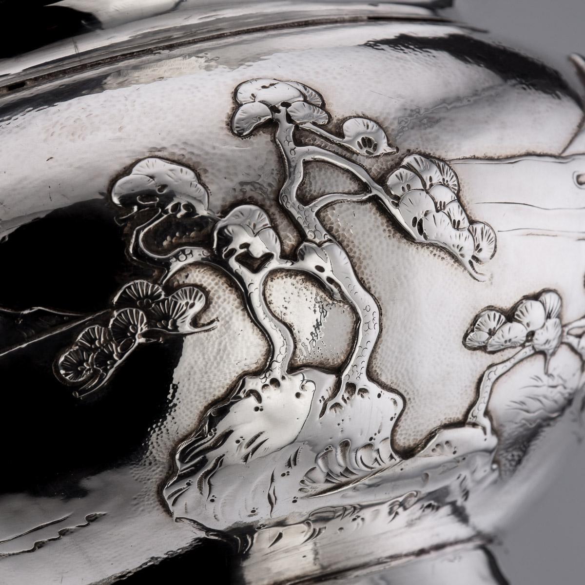 Bol de montagne Fuji en argent massif japonais de style Meiji du 20ème siècle, vers 1900 en vente 10