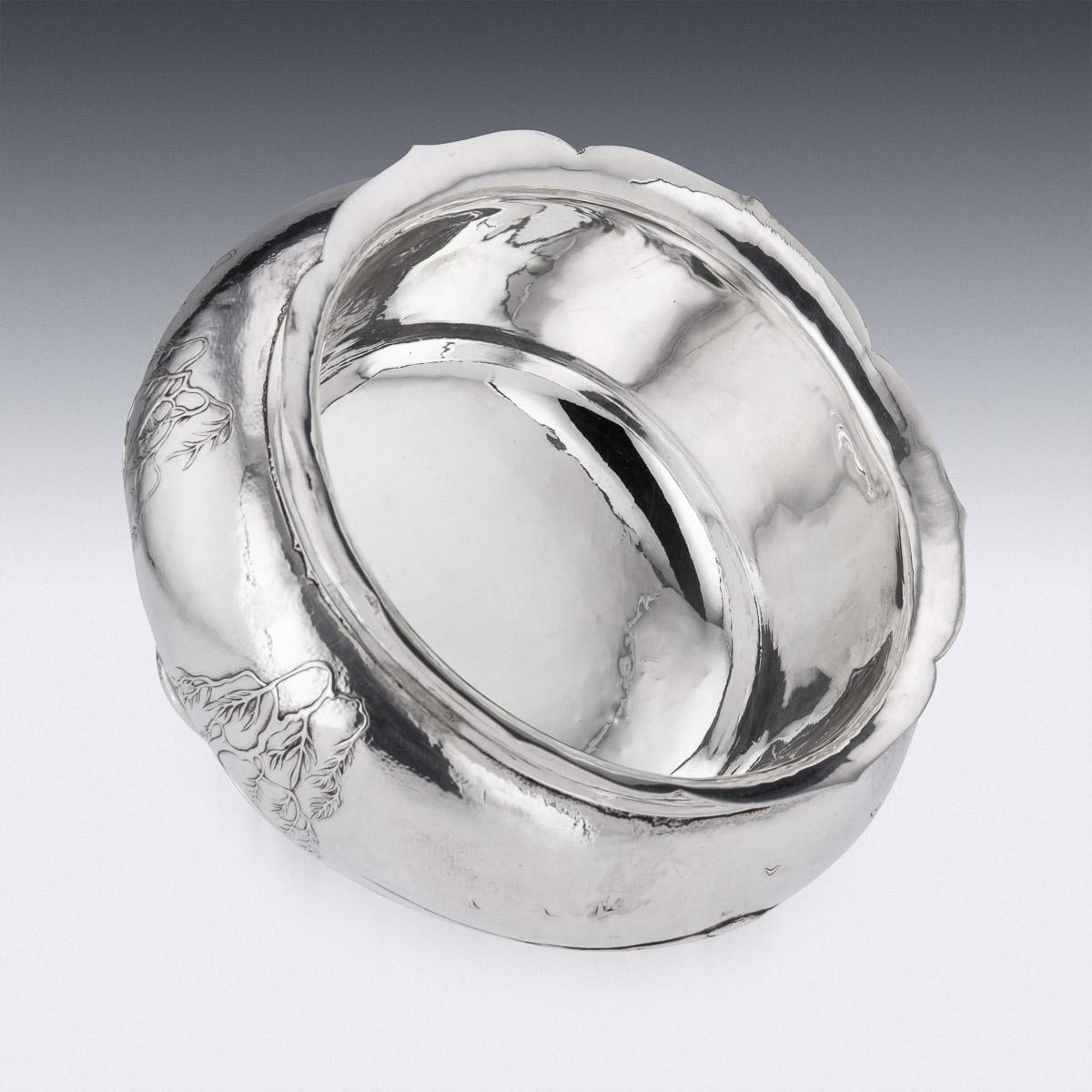 20th Century Meiji Japanese Solid Silver Fuji Mountain Bowl, c.1900 For Sale 2