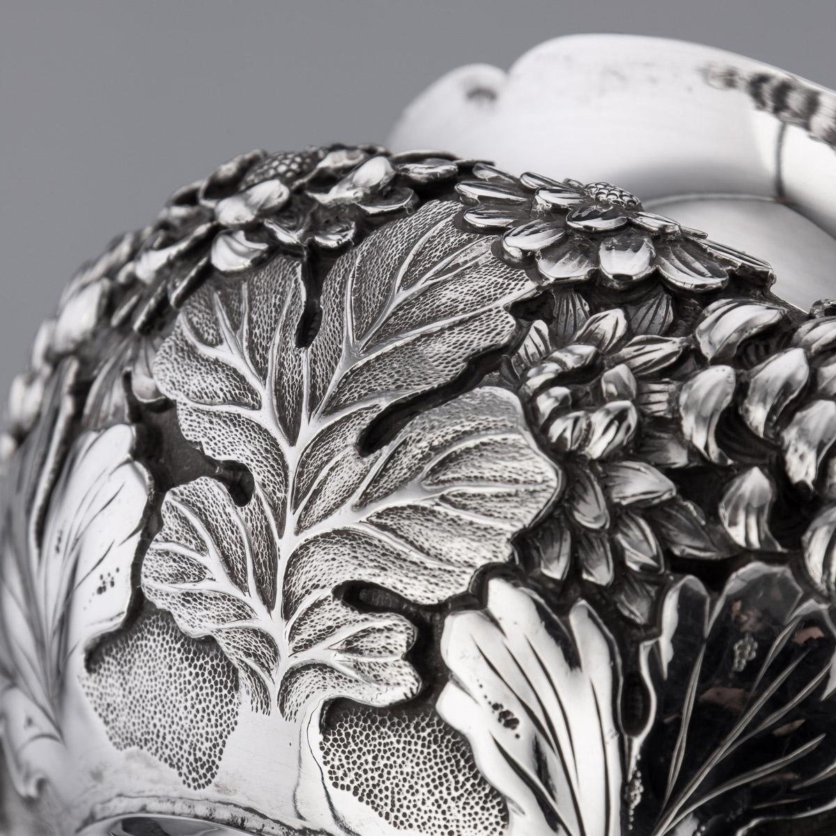 20th Century Meiji Japanese Solid Silver Iris Flower Bowl, c.1900 8