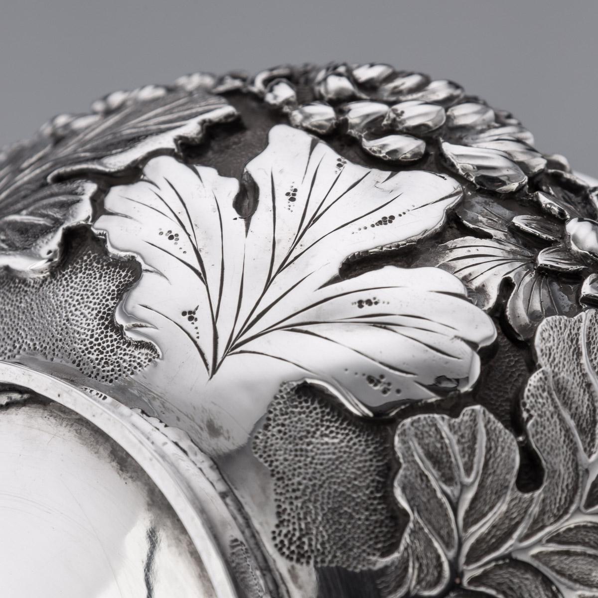20th Century Meiji Japanese Solid Silver Iris Flower Bowl, c.1900 9