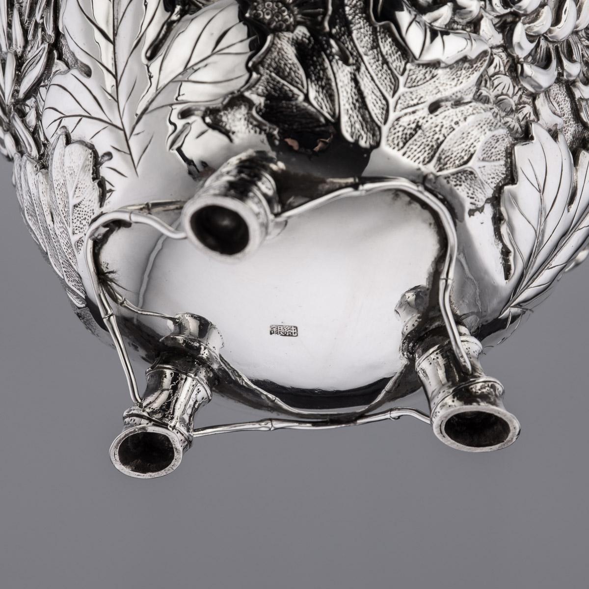 20th Century Meiji Japanese Solid Silver Iris Flower Bowl, c.1900 11