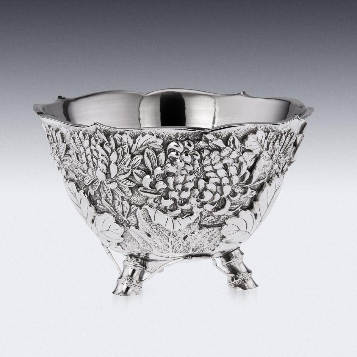 20th century Japanese Meiji period silver bowl, double walled, densely chased and embossed with blossoming irises on matted hand hammered ground, shaped floral rim and standing on bamboo shaped feet.
Hallmarked with the “jungin”, meaning “pure