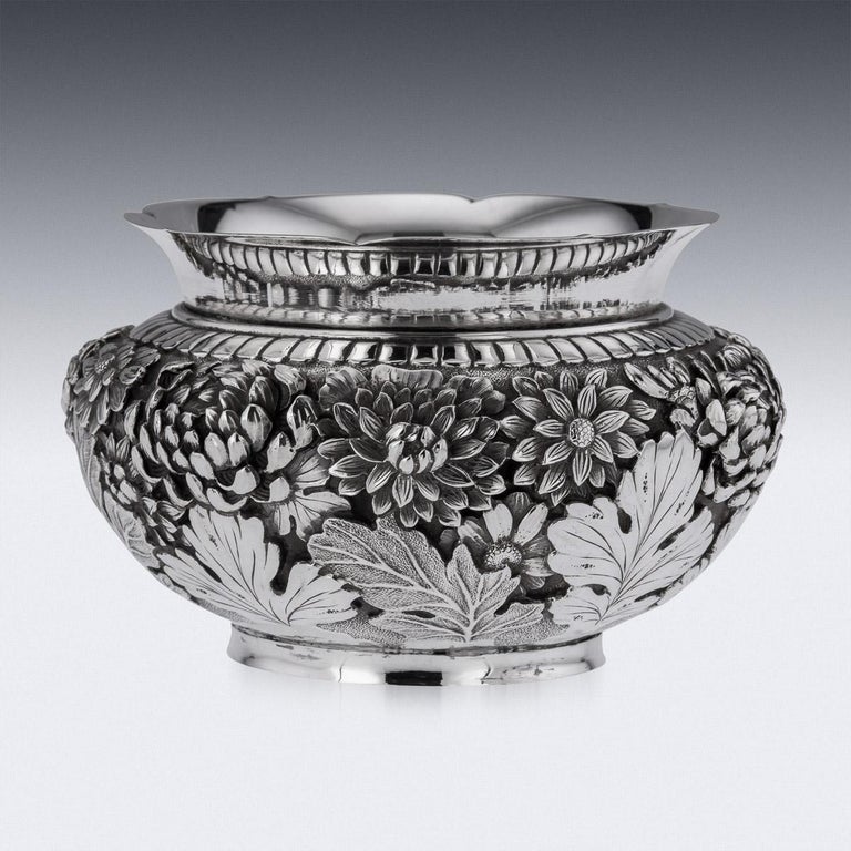 20th Century Meiji Japanese Solid Silver Iris Flower Bowl, c.1900 1