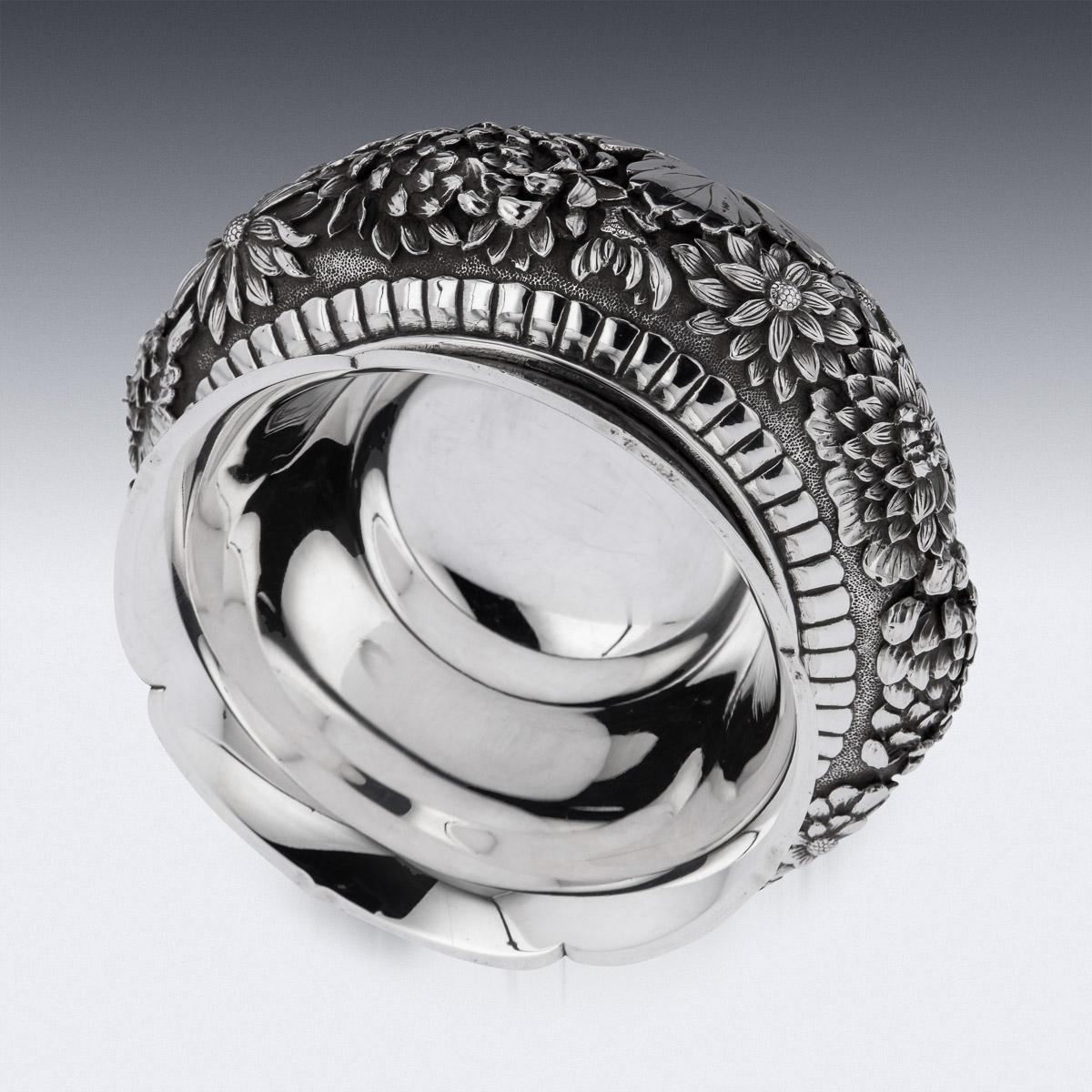 20th Century Meiji Japanese Solid Silver Iris Flower Bowl, c.1900 2
