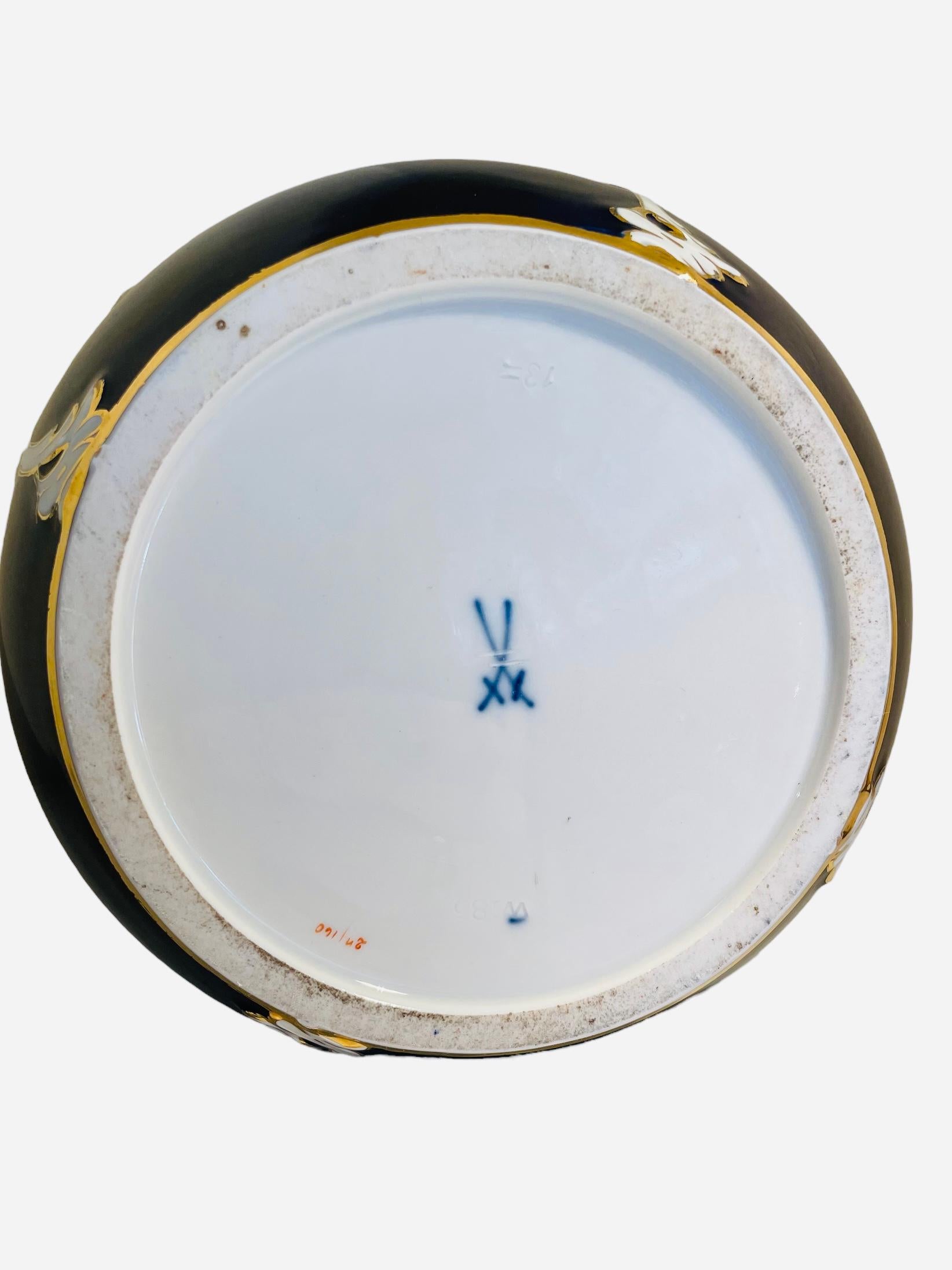 German 20th Century Meissen Porcelain Cookie/Ginger Jar For Sale