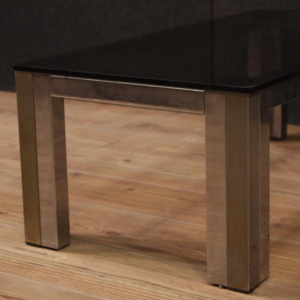 20. Jahrhundert Metall und Glasplatte italienisches Design Couchtisch, 1970 im Angebot 5