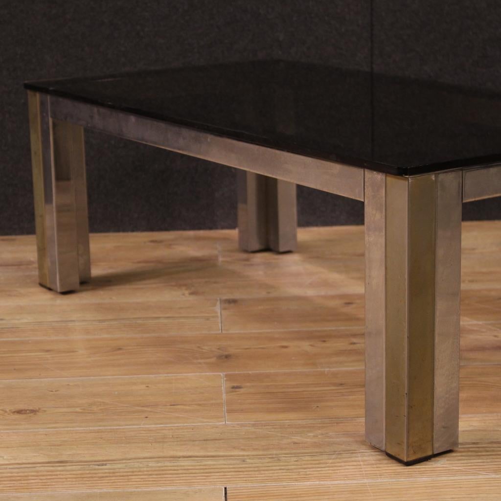 20. Jahrhundert Metall und Glasplatte italienisches Design Couchtisch, 1970 im Angebot 6