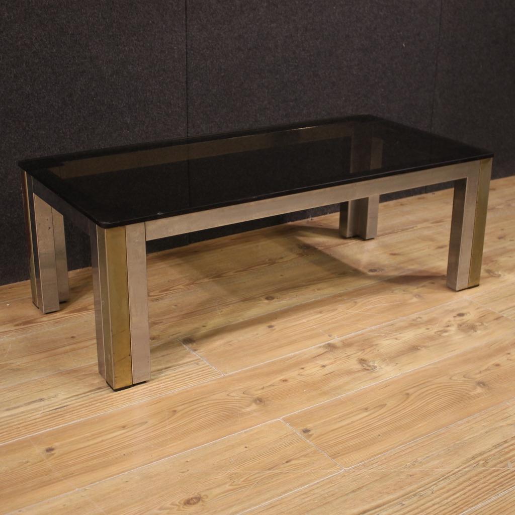 20. Jahrhundert Metall und Glasplatte italienisches Design Couchtisch, 1970 (Italian) im Angebot